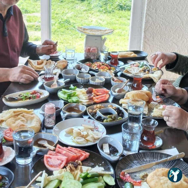 Keyfi Tadında Elifin Kahvaltı Salonu