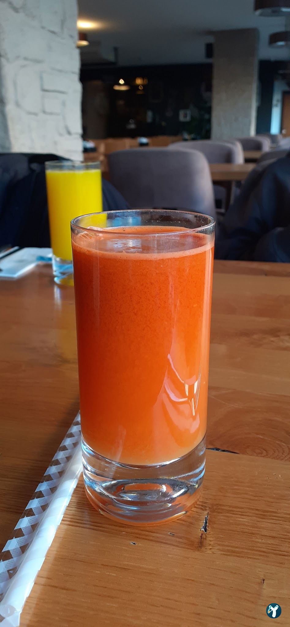 Flz Cafe & Restaurant