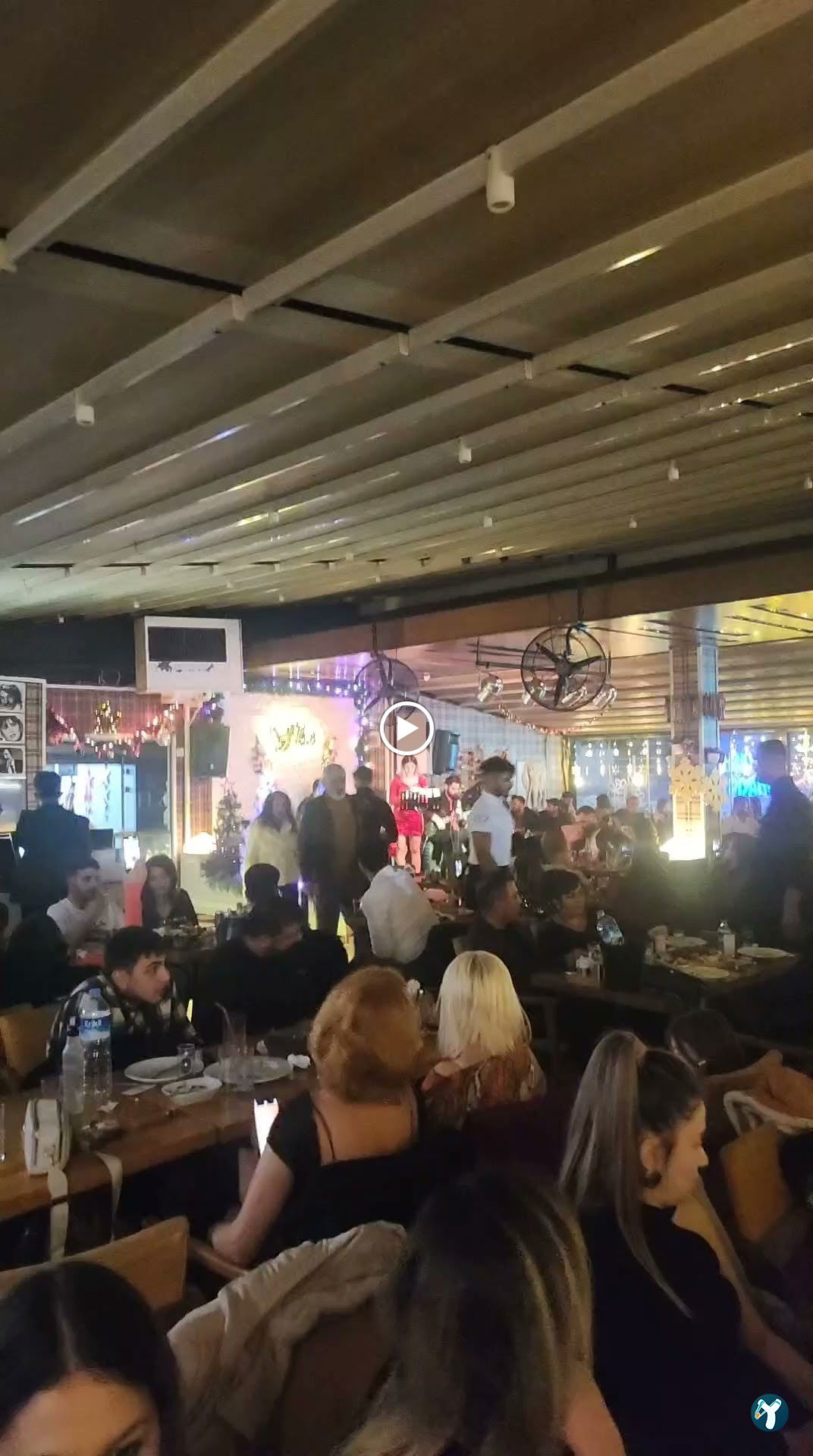 Flz Cafe & Restaurant