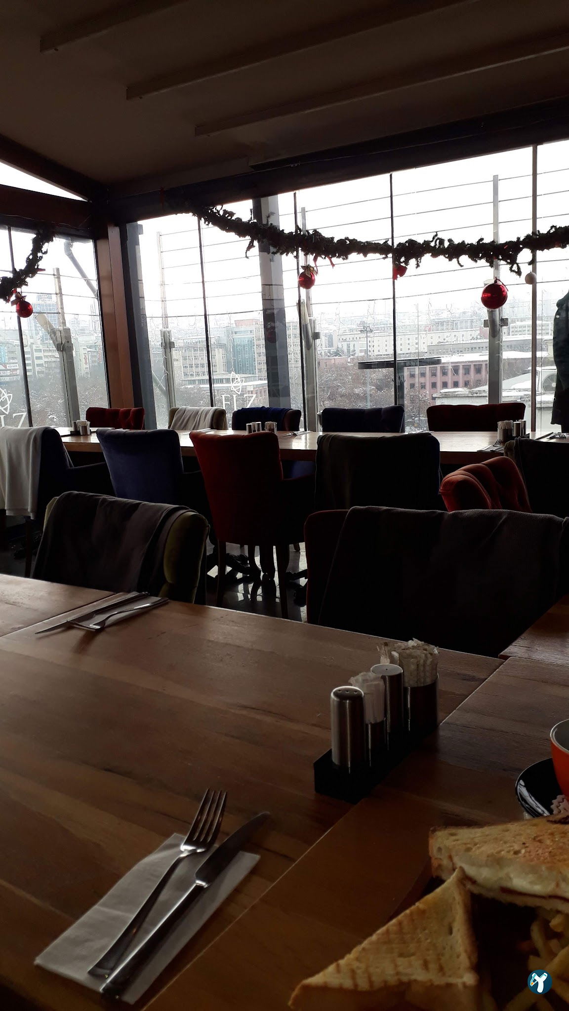 Flz Cafe & Restaurant