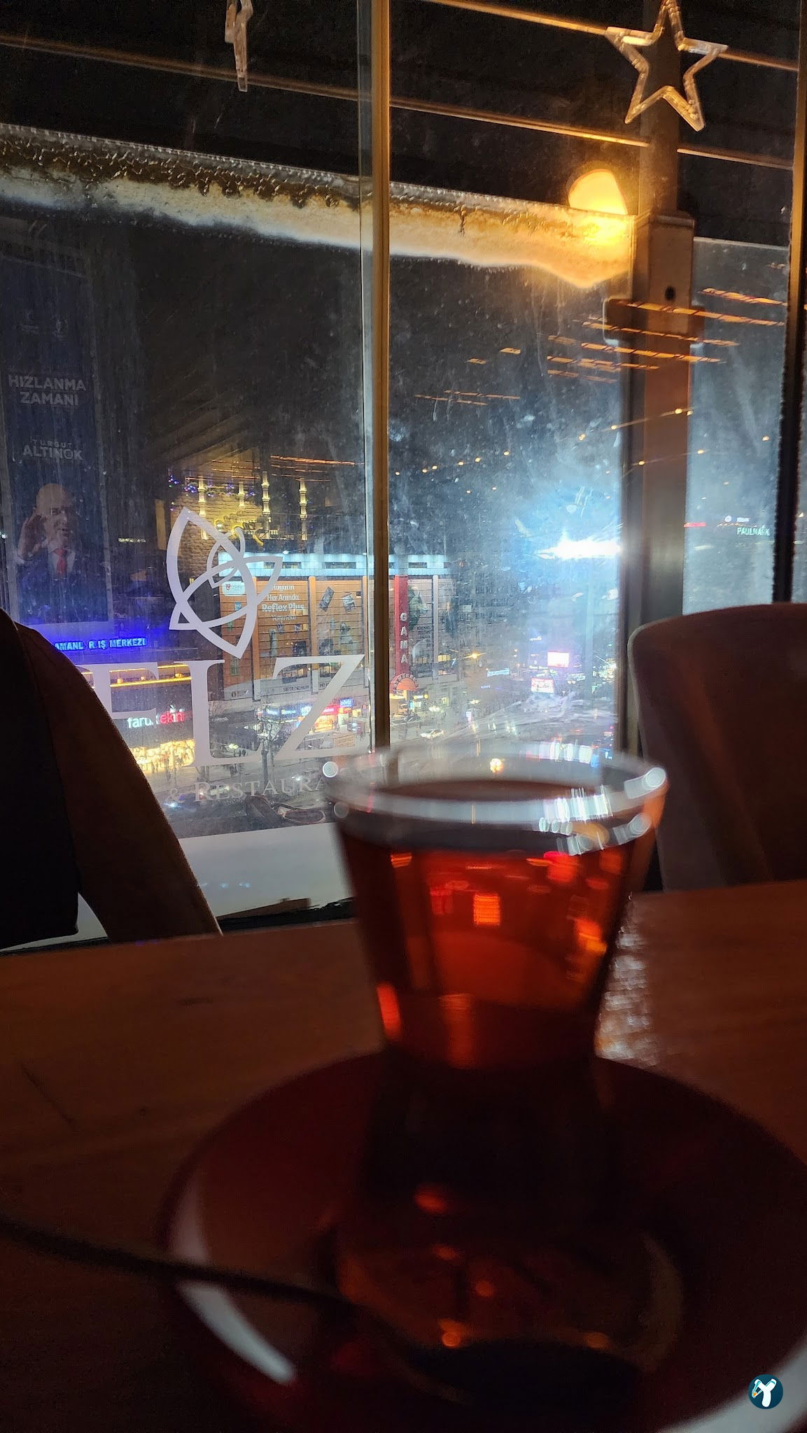 Flz Cafe & Restaurant
