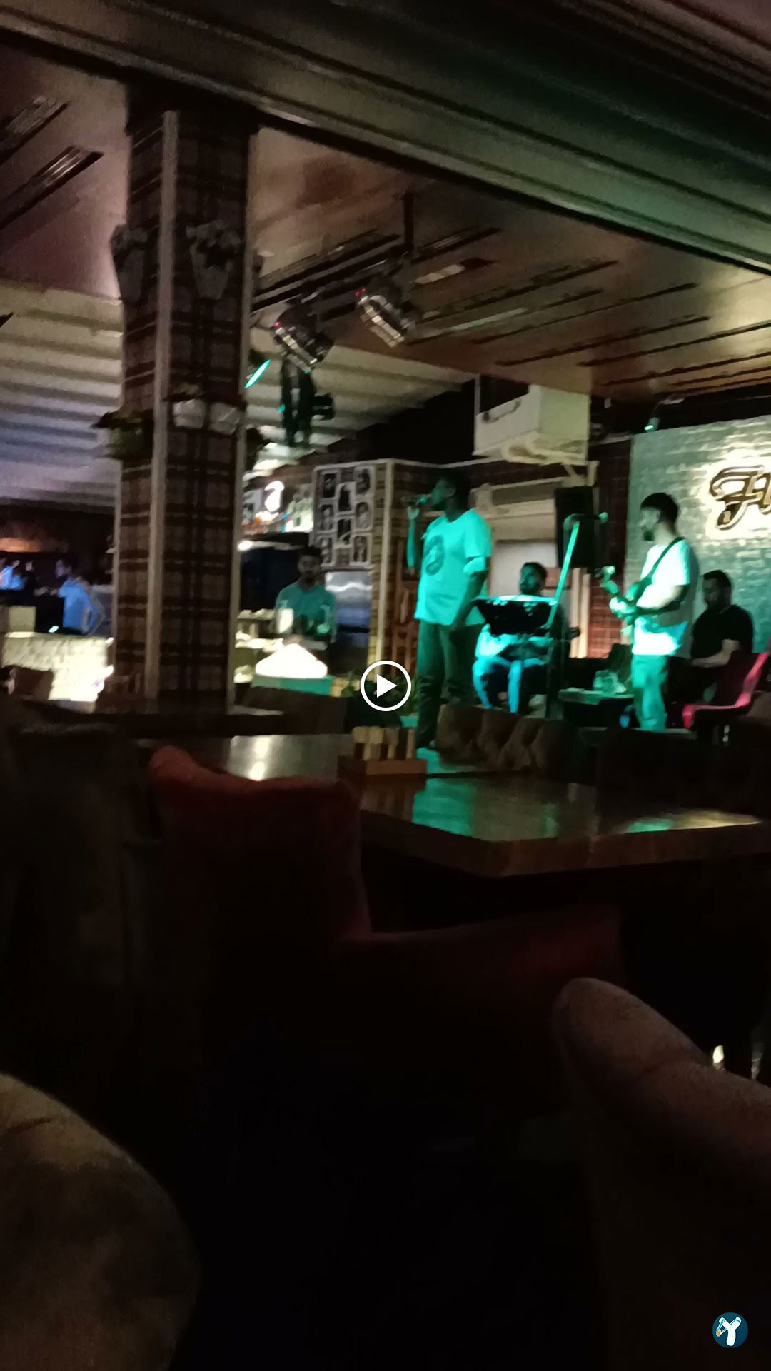 Flz Cafe & Restaurant