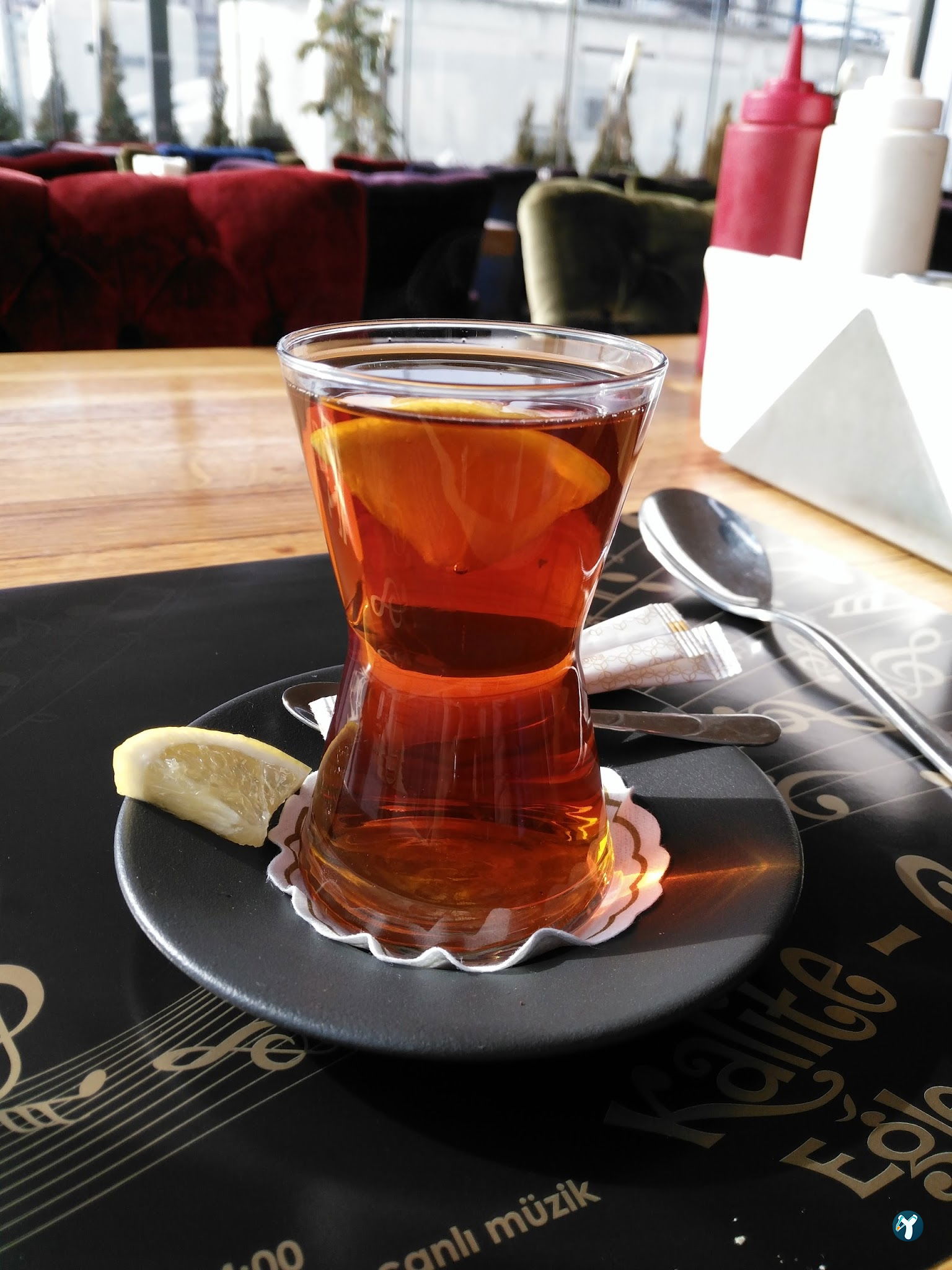 Flz Cafe & Restaurant