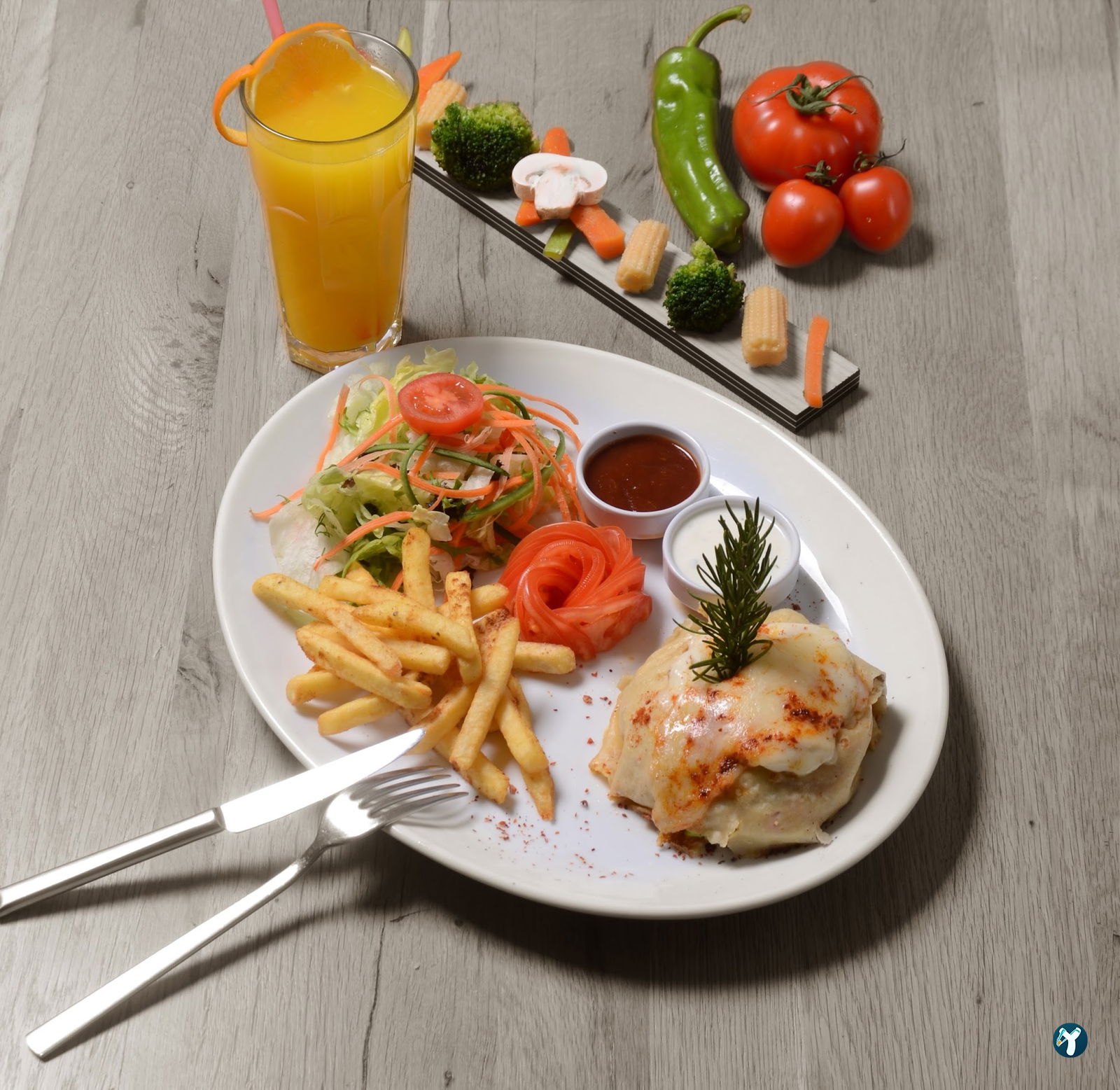 Flz Cafe & Restaurant