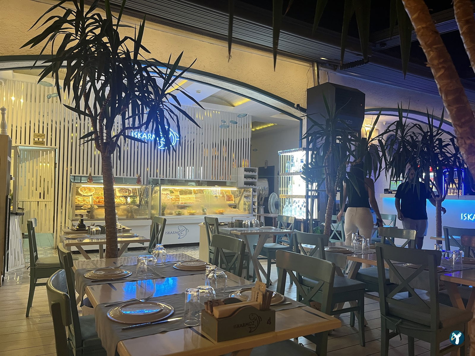 Iskarmoz Restaurant