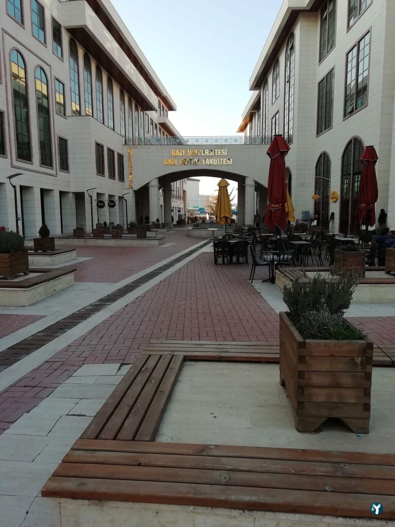 Kafeniz Bistro