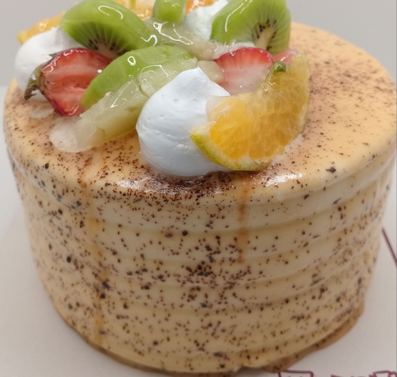 Ananaslı Bademli Pasta (4-6 Kişilik)