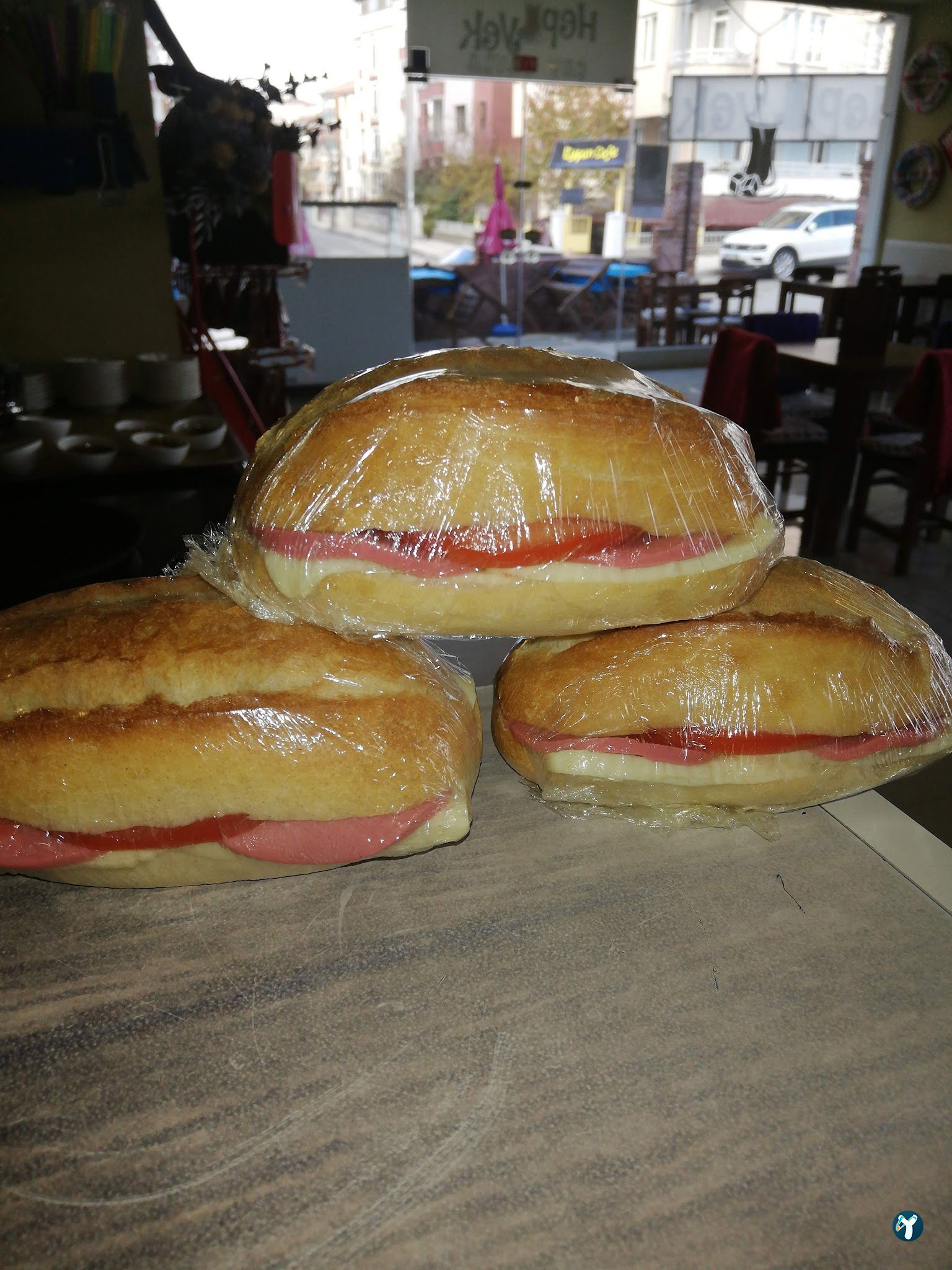 Hepyek Cafe