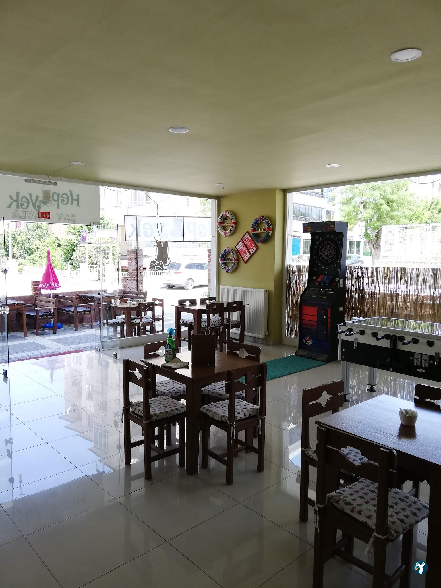Hepyek Cafe