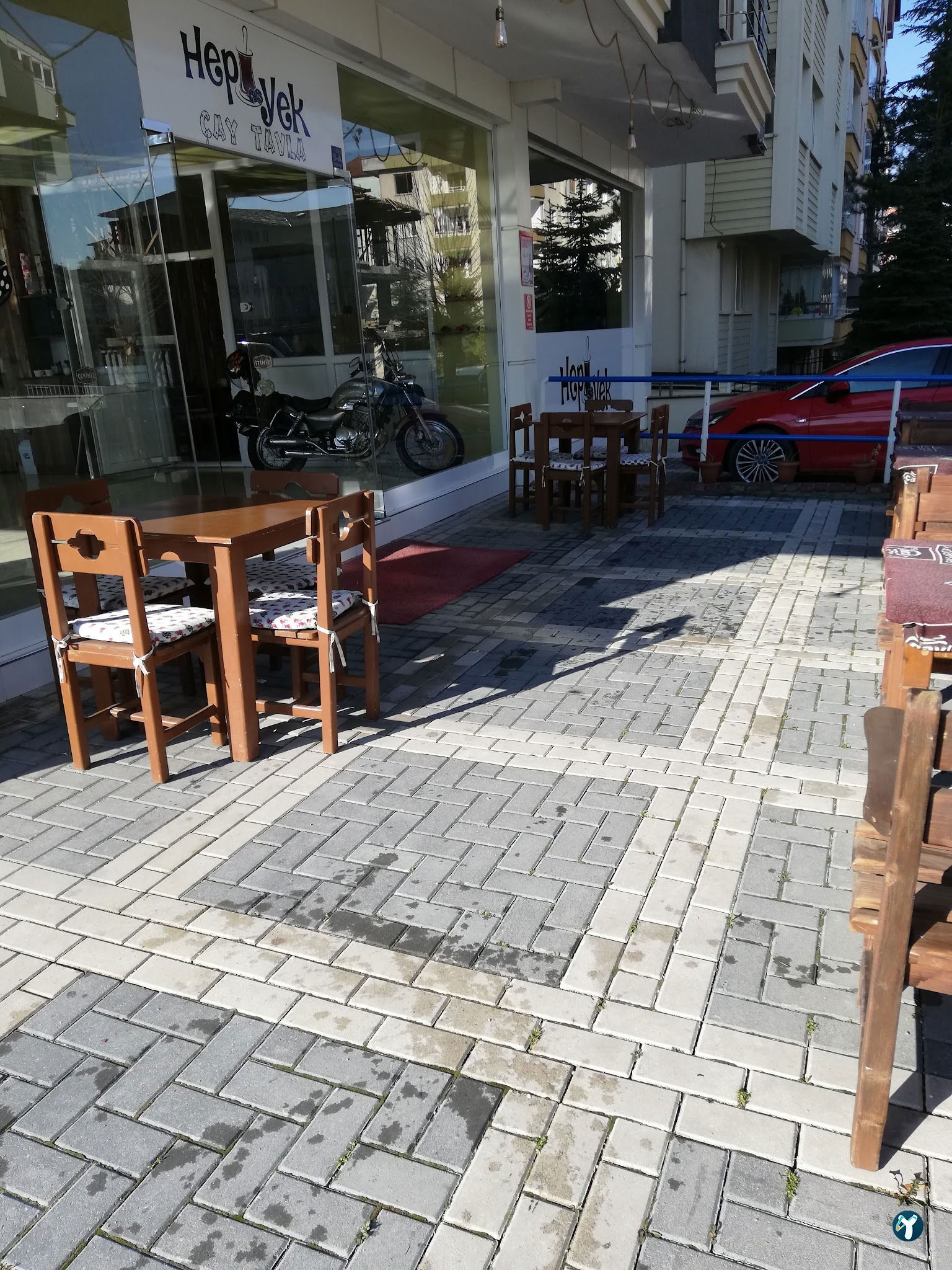 Hepyek Cafe