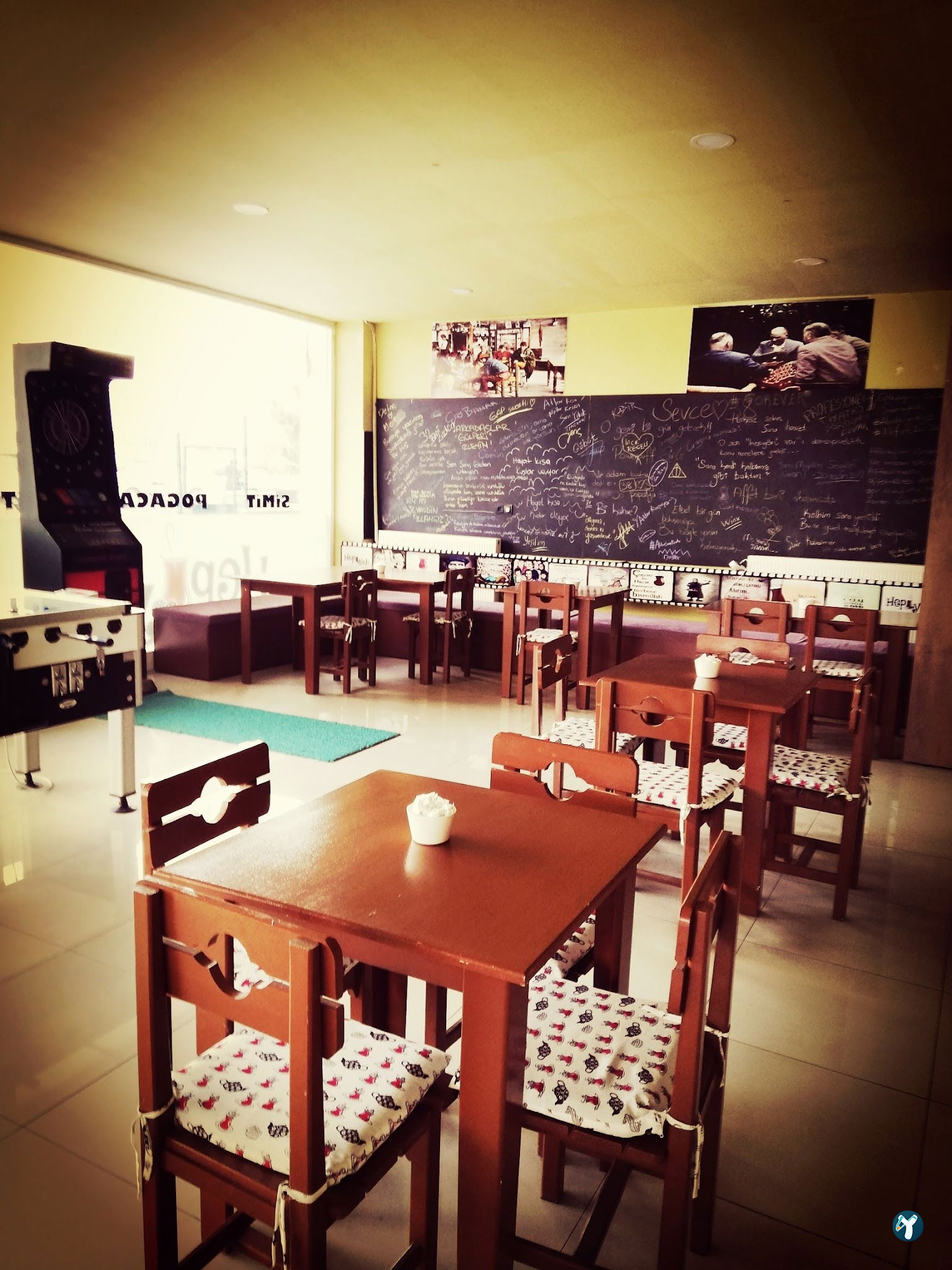 Hepyek Cafe