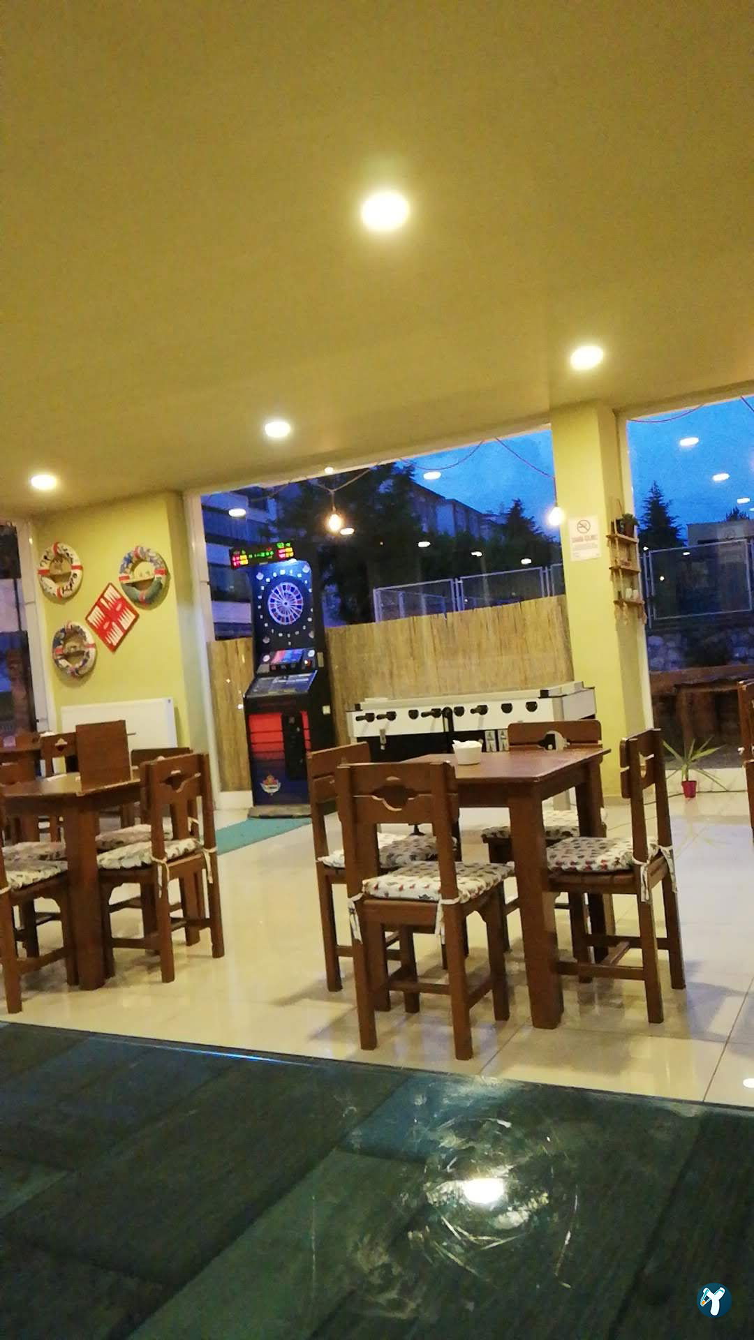 Hepyek Cafe