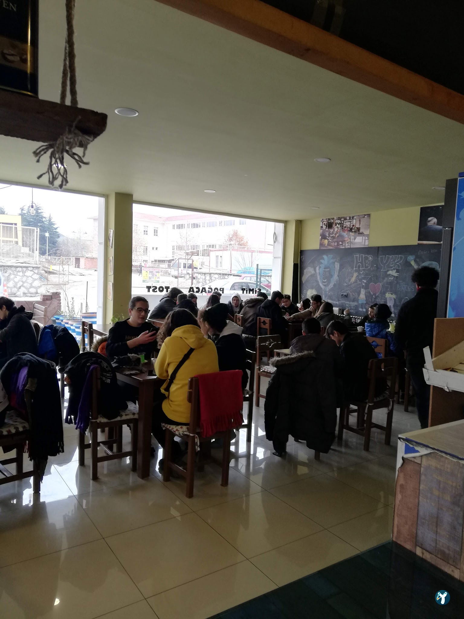 Hepyek Cafe