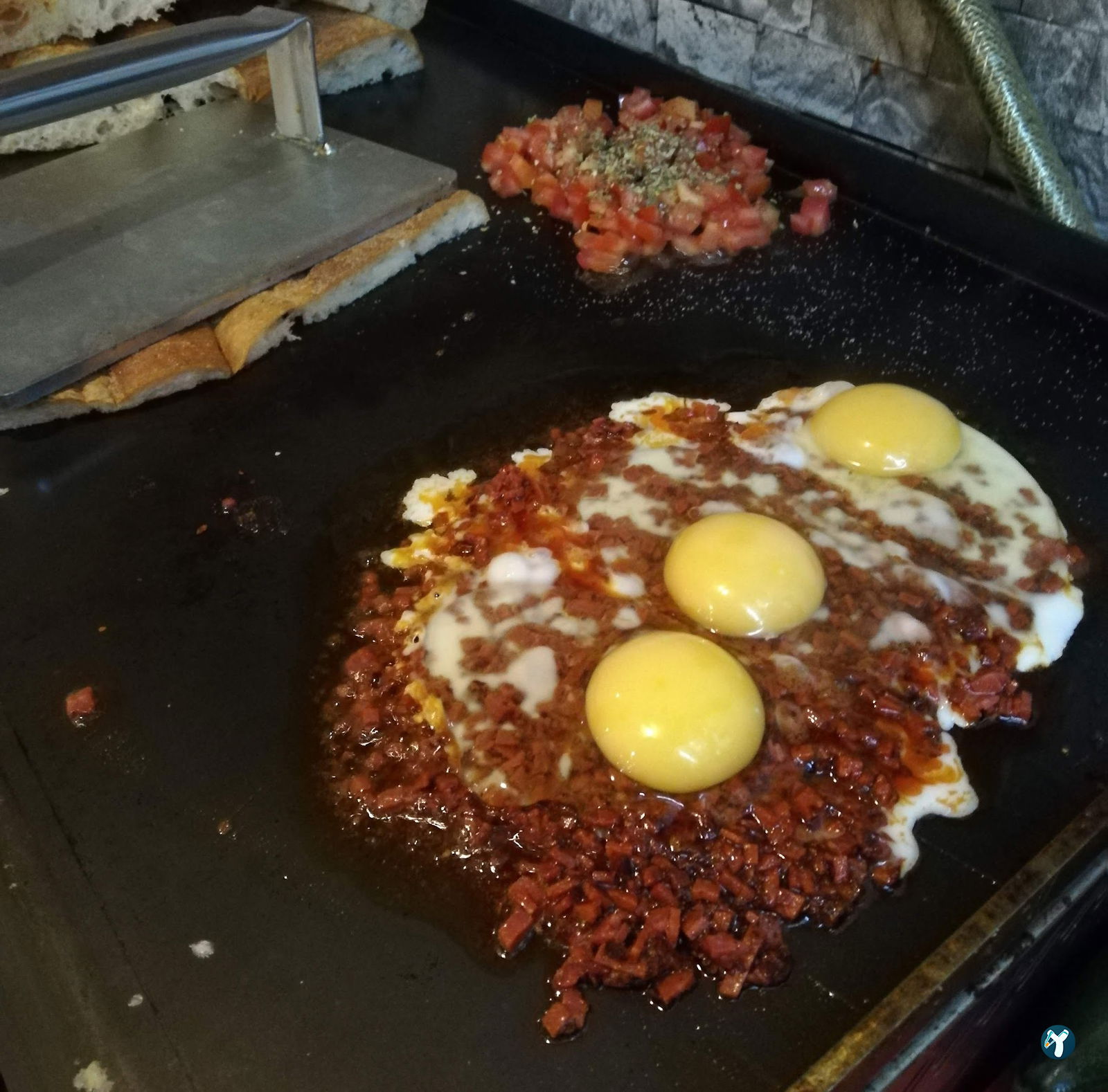 Hepyek Cafe