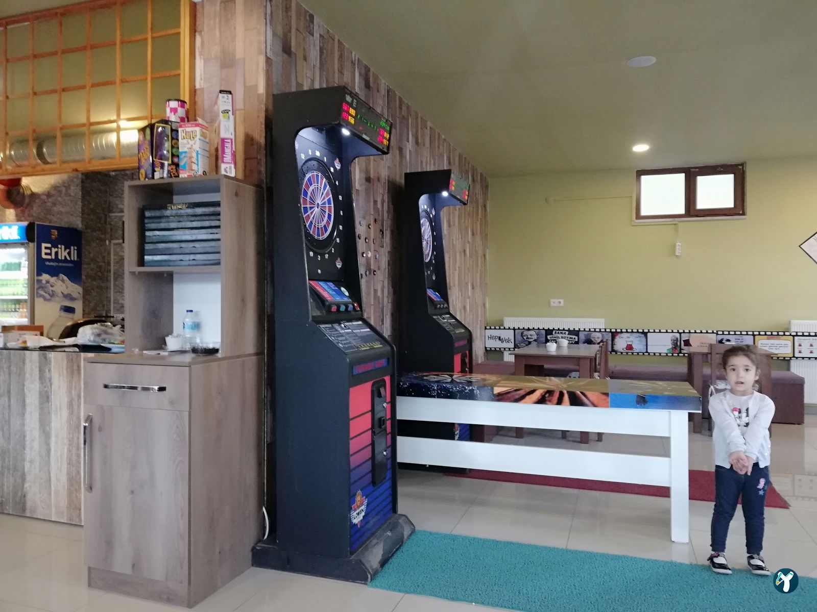 Hepyek Cafe