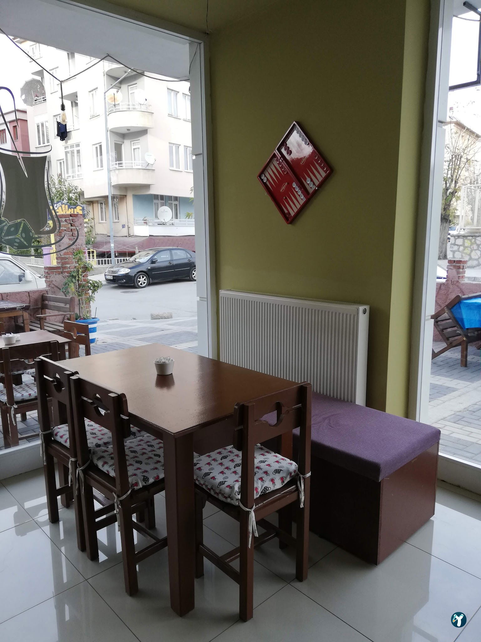 Hepyek Cafe