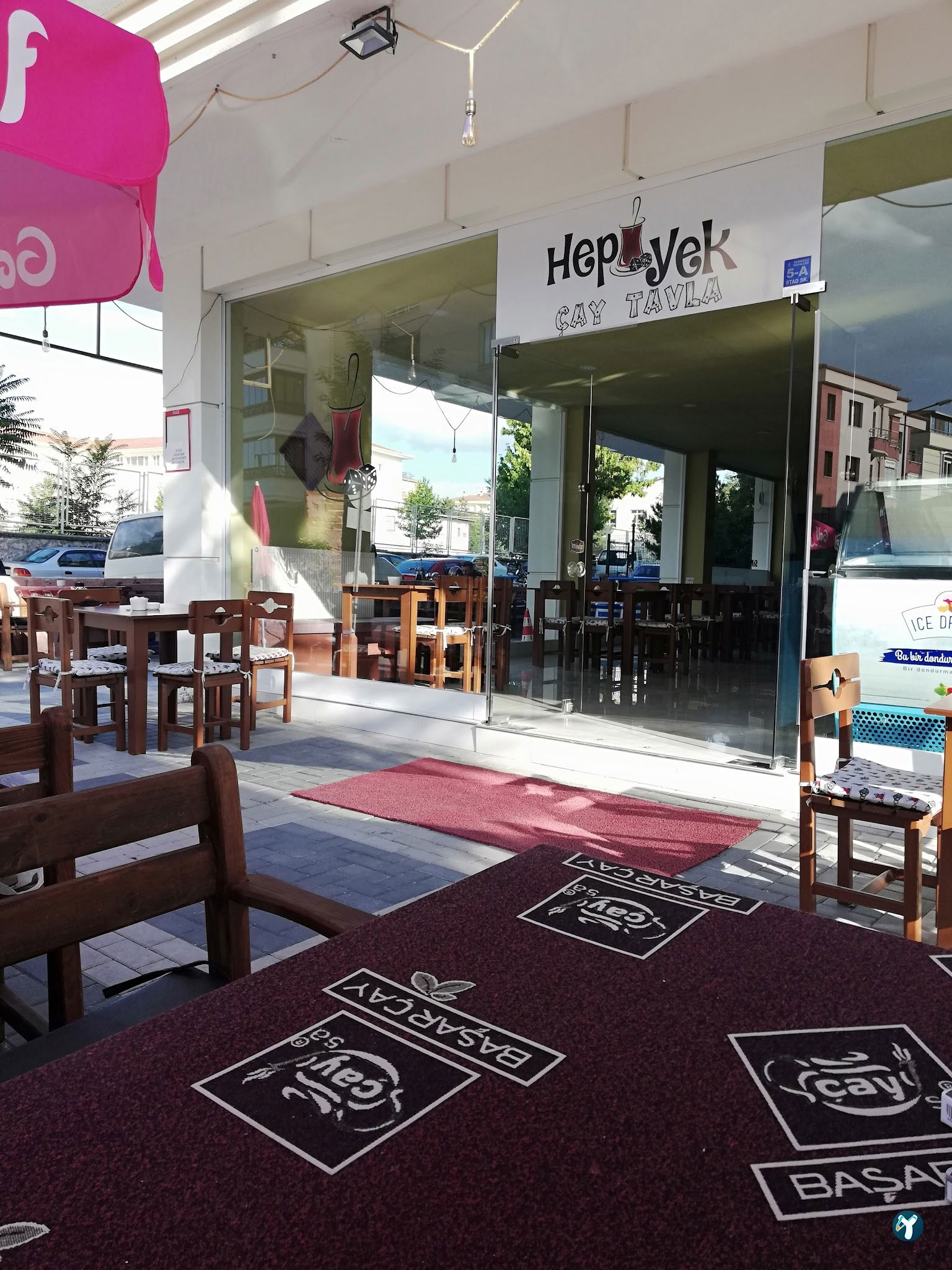 Hepyek Cafe