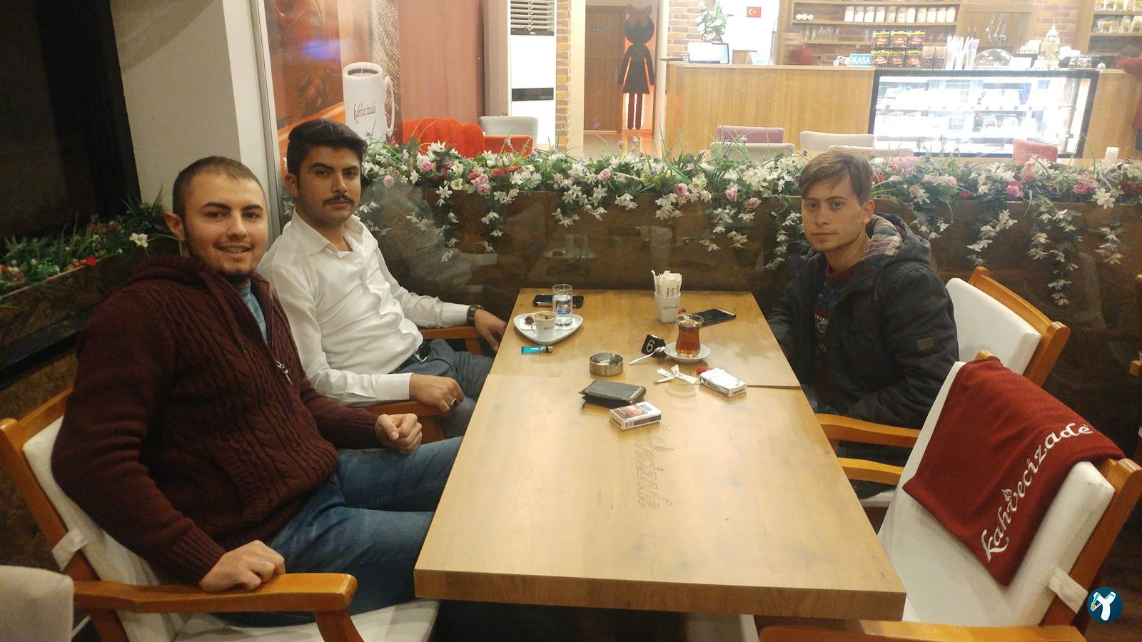 Kahvecizade Cafe