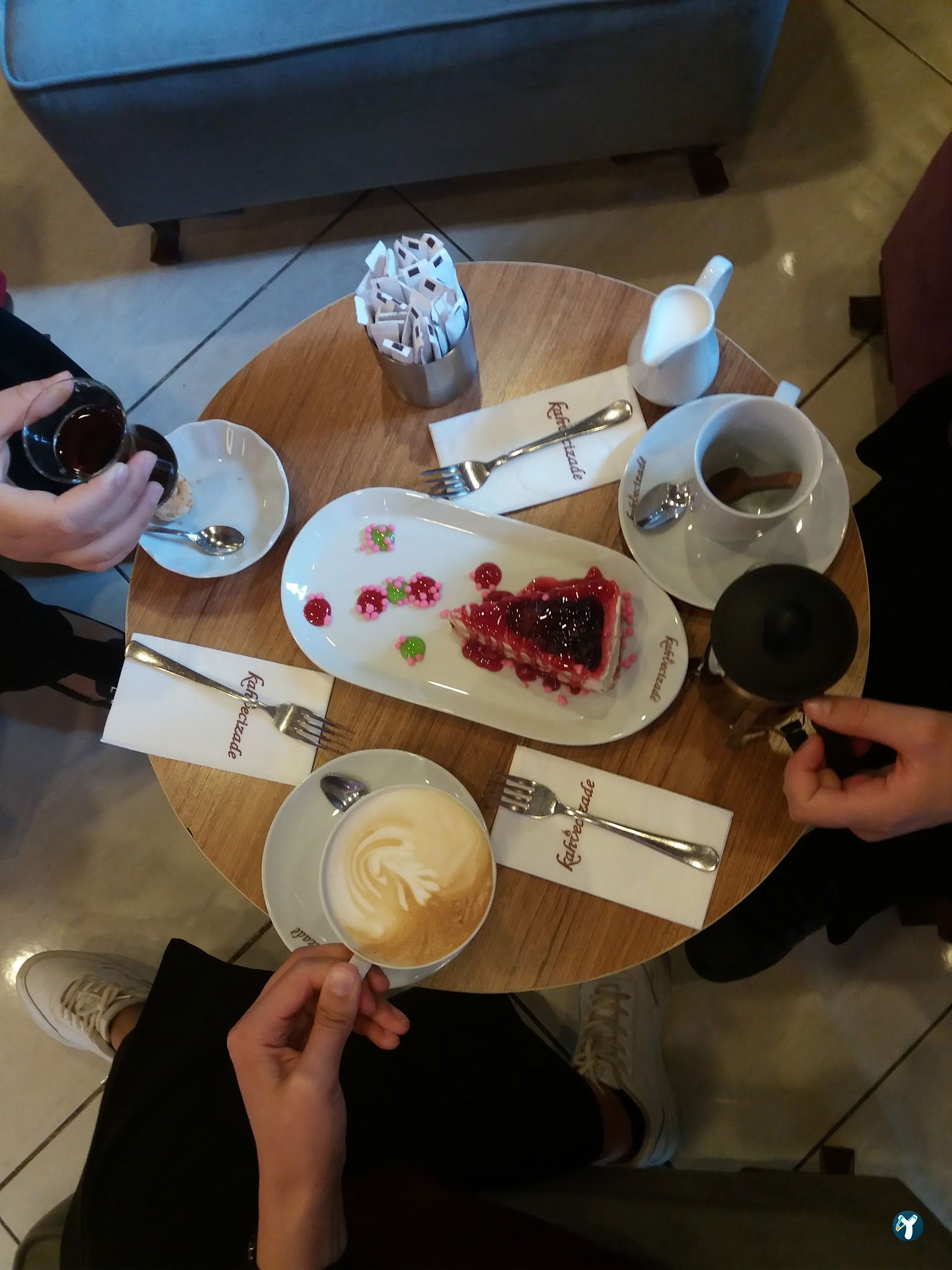 Kahvecizade Cafe