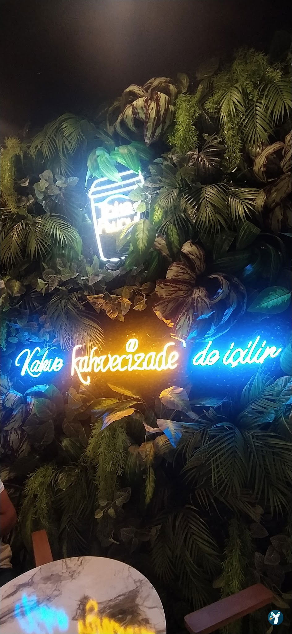 Kahvecizade Cafe