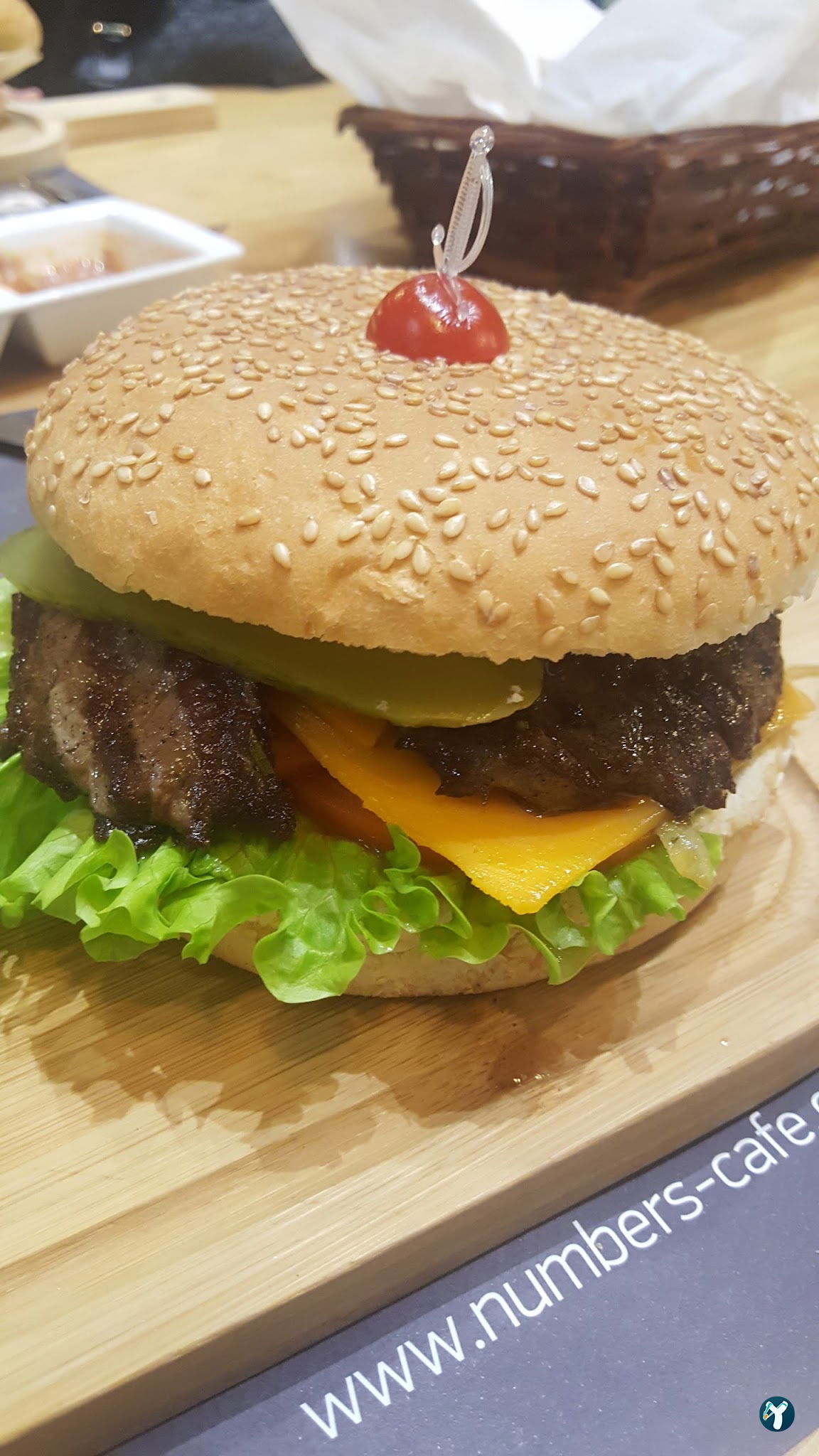 Number'S Cafe & Restaurant