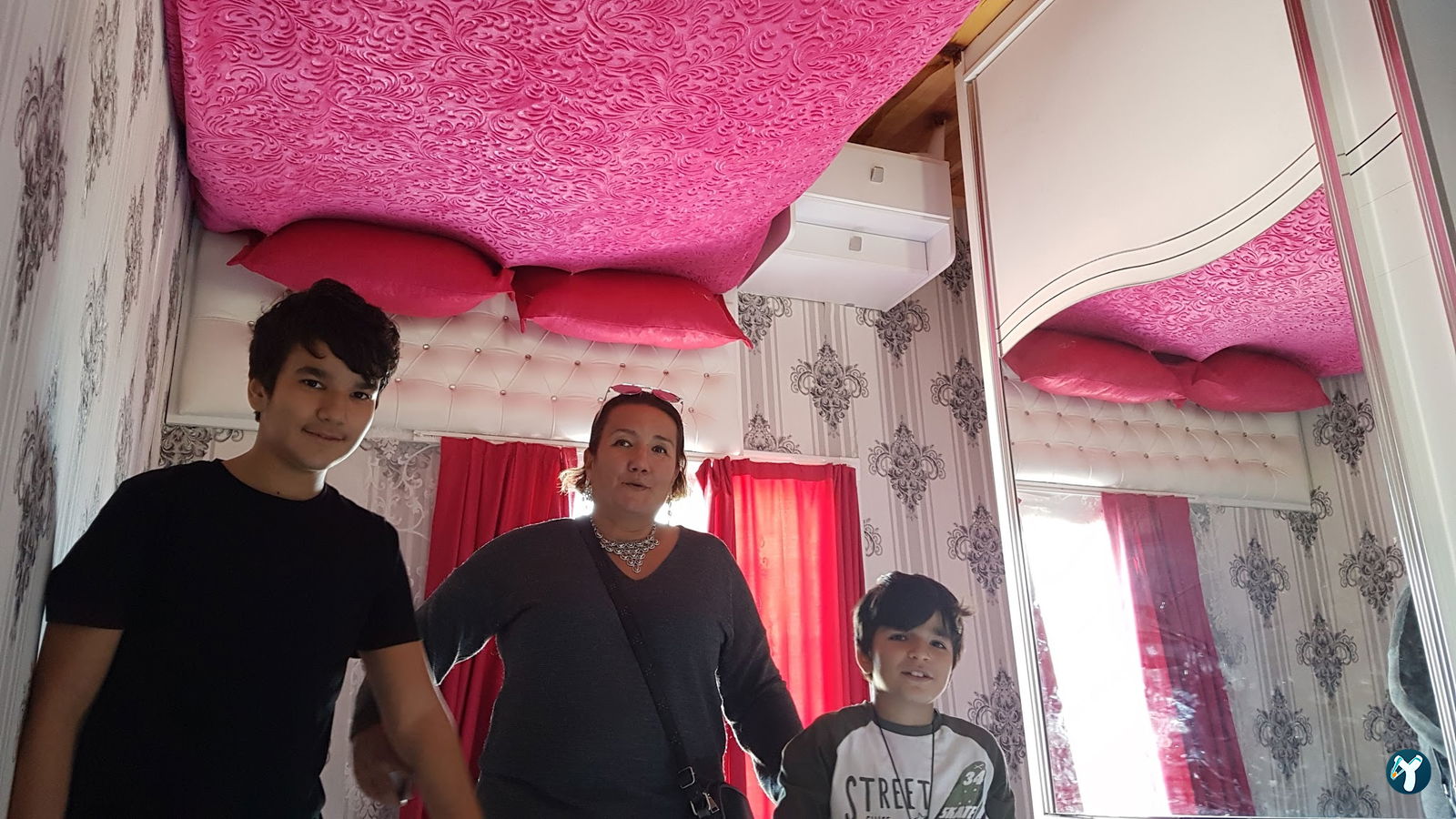 Ters Ev Çatalca Kahvaltı Ve Mangal Restoranı