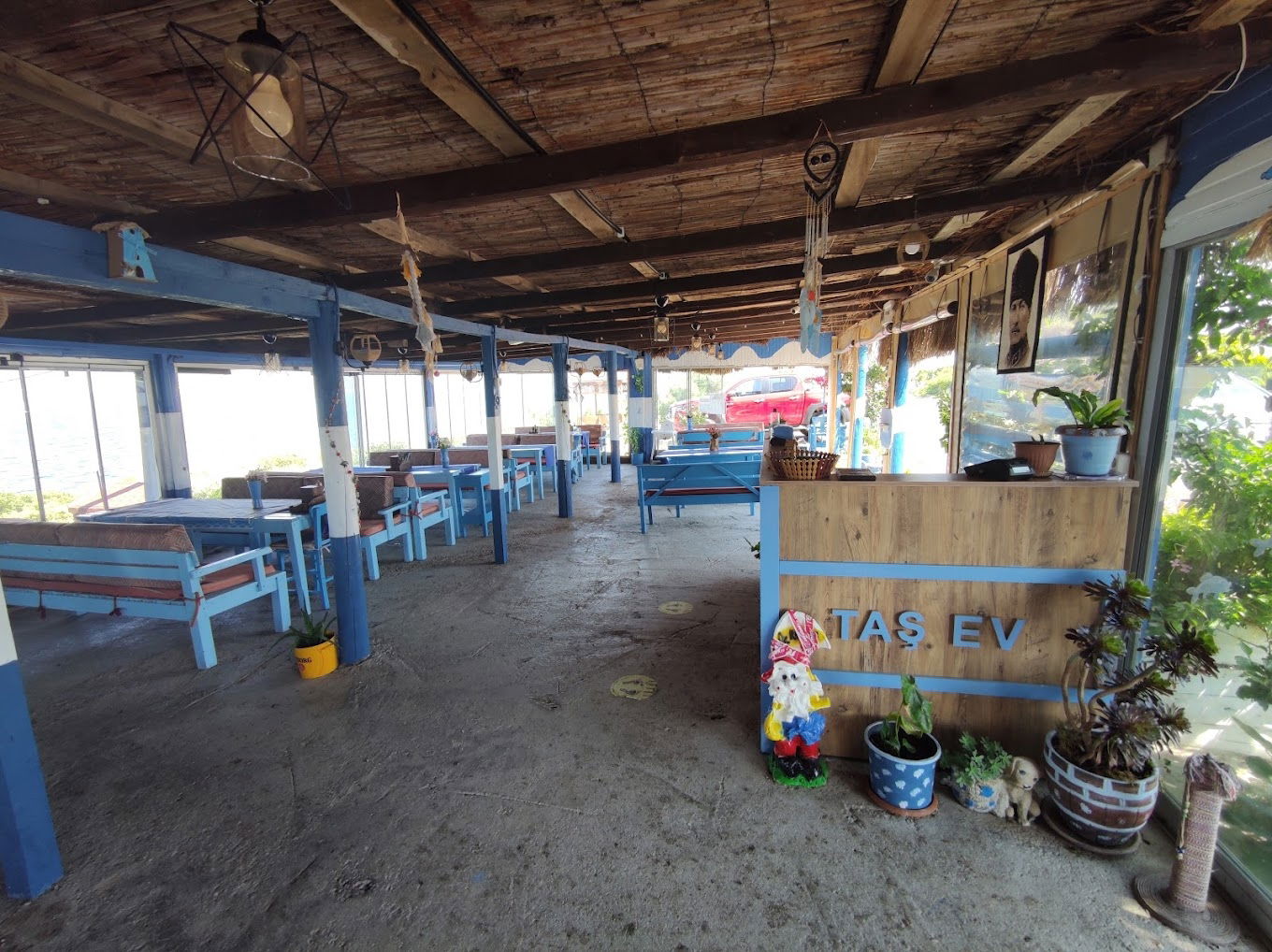 Taş Ev Balık Et ve Kahvaltı Salonu