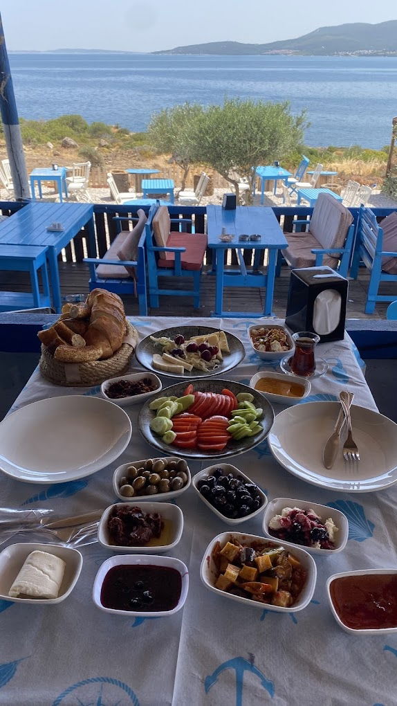 Taş Ev Balık Et ve Kahvaltı Salonu