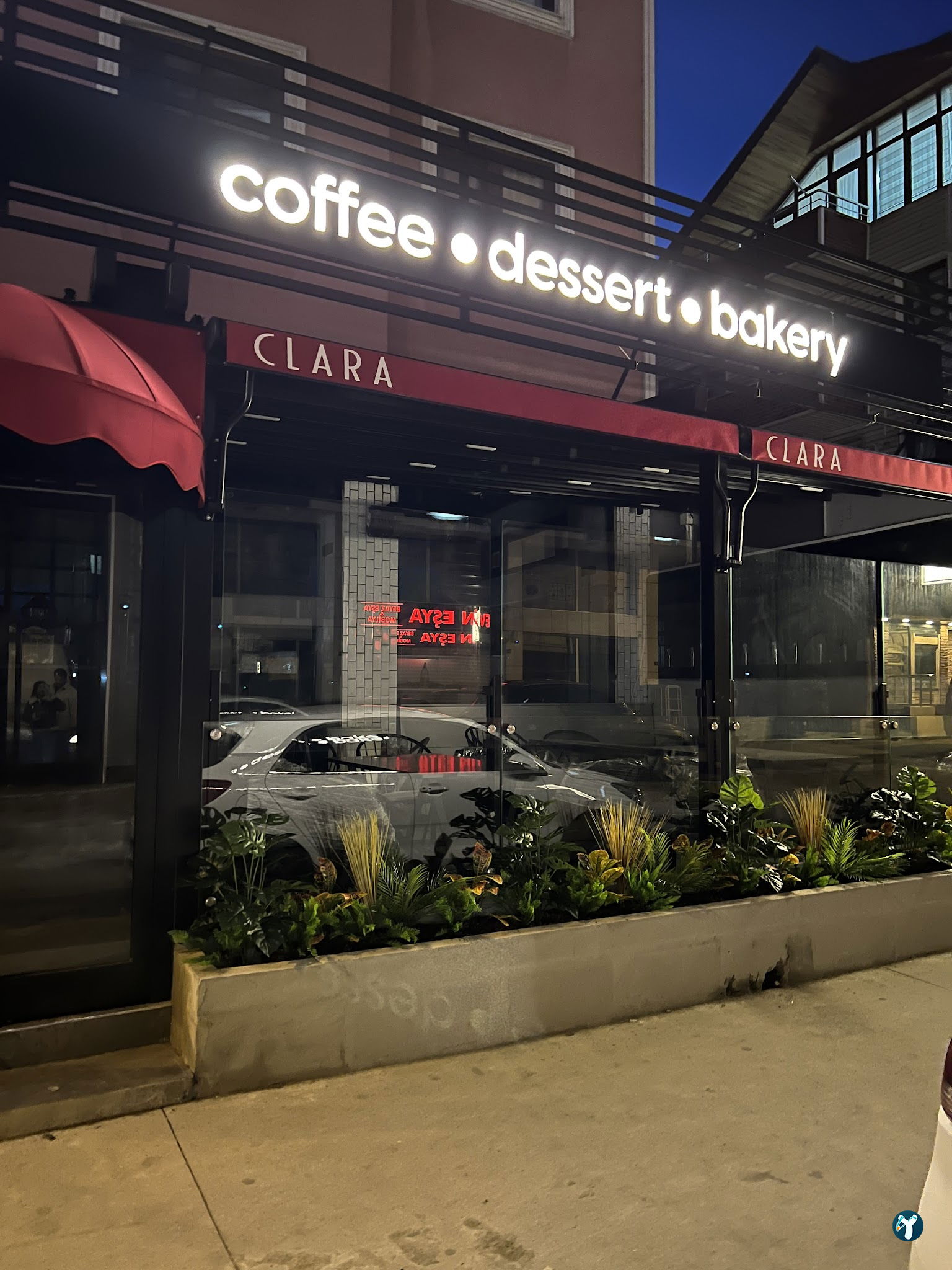 Clara Cafe