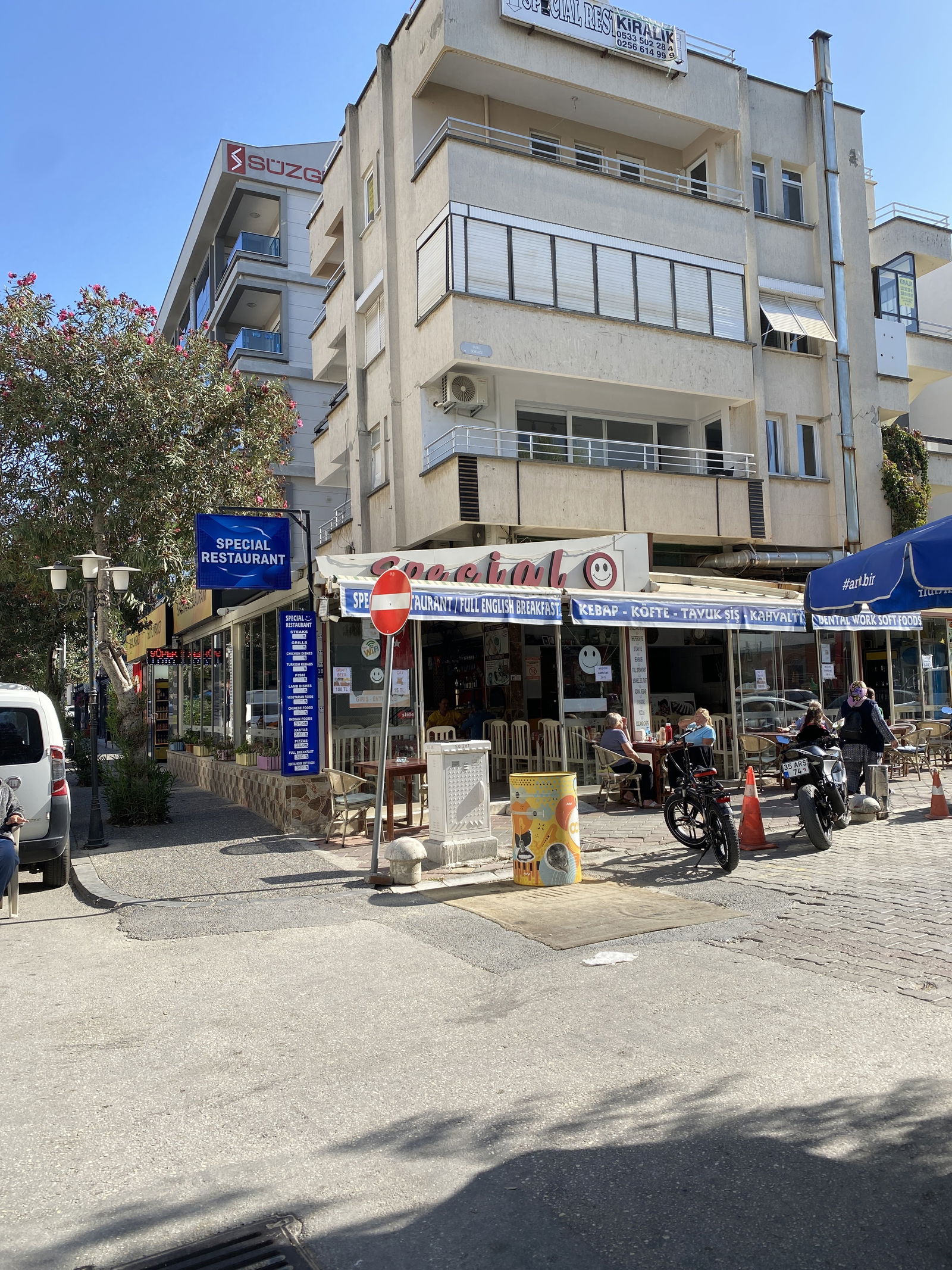 Special Restoran Cafe Bar