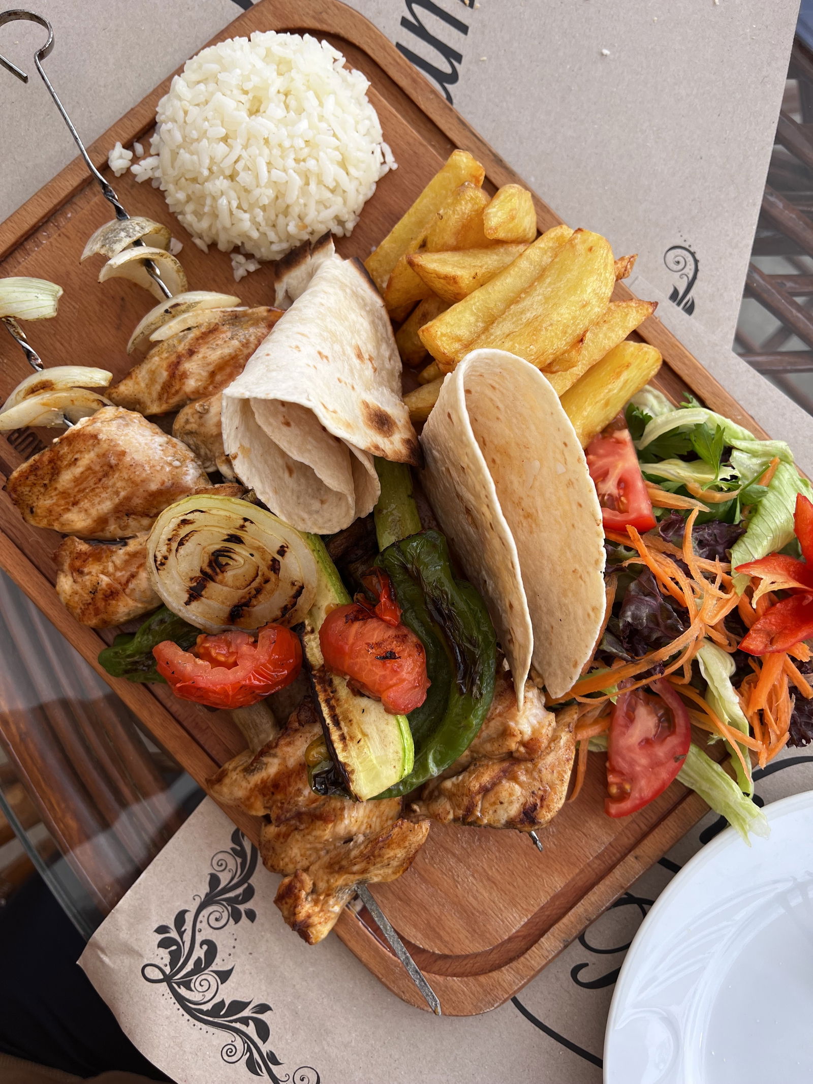 Akvaryum Cafe Restaurant