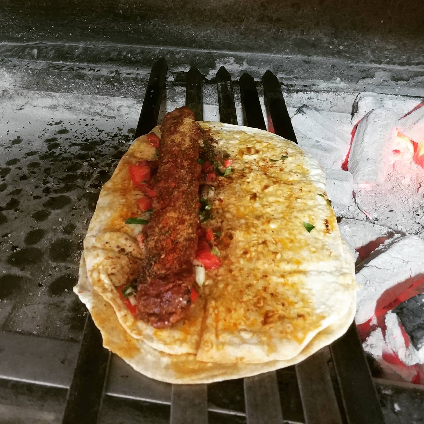 Dostlar Kebap Salonu