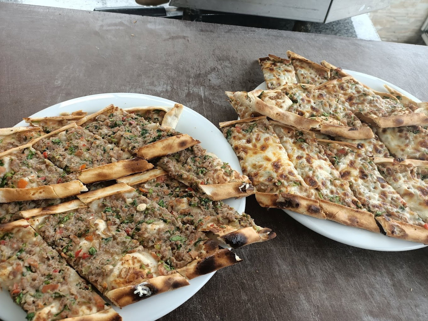 Aksay pide Ürkmez subesi