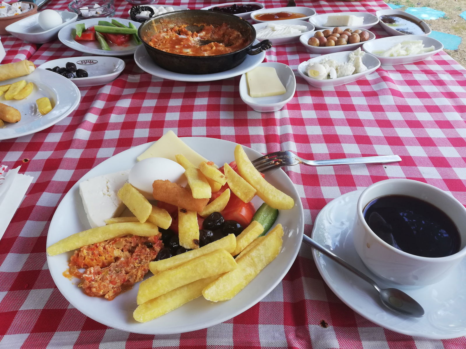 Keyi̇Fli̇ Bağ Cafe Restaurant