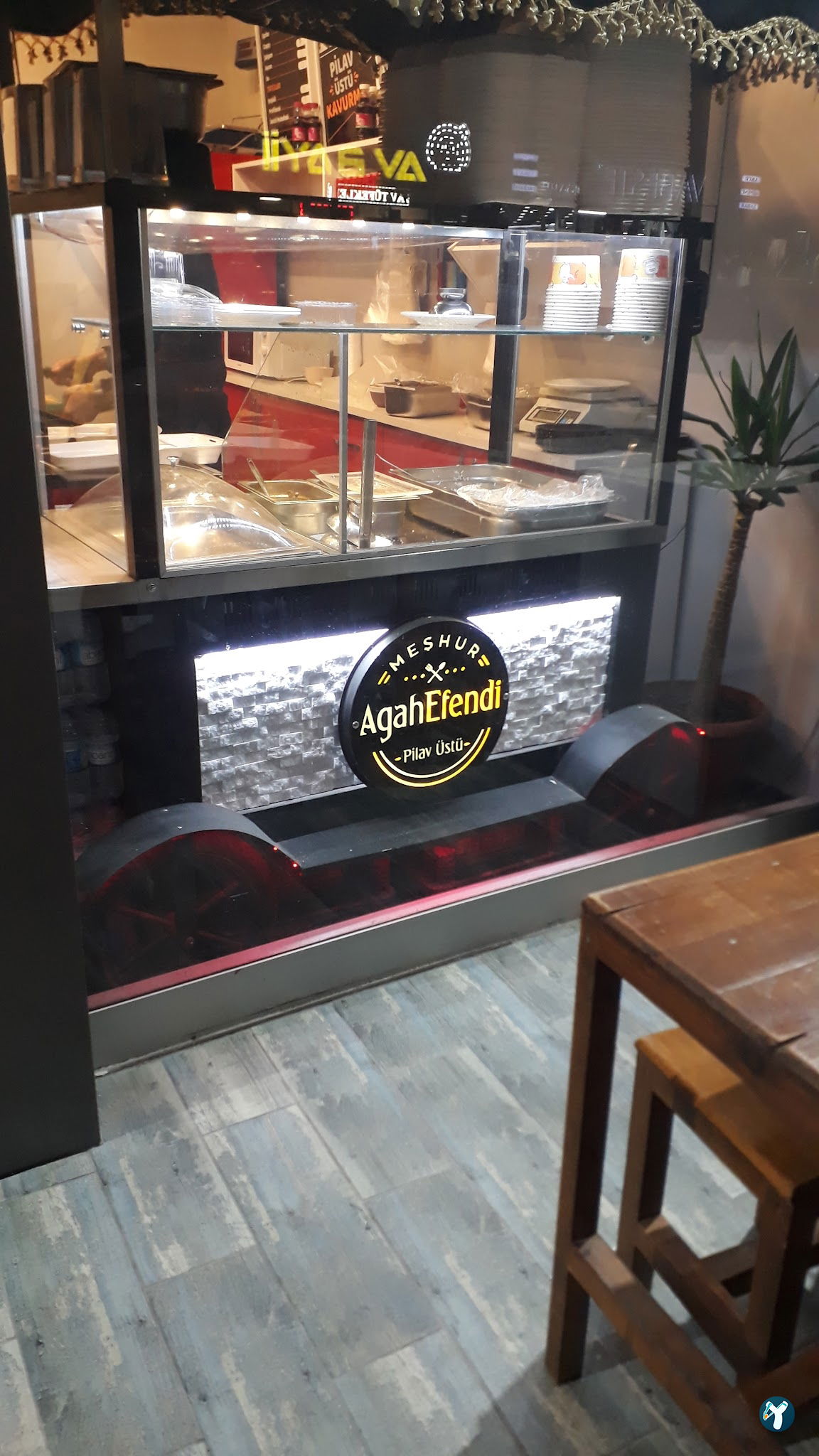 Meşhur Agah Usta Pilav Üstü
