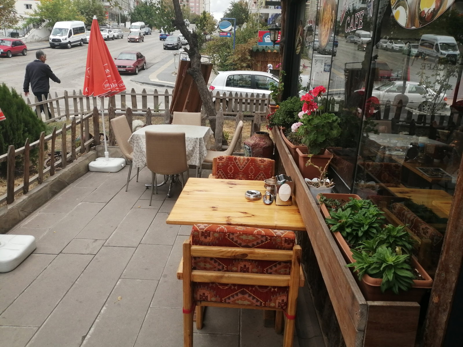 Efülim Cafe