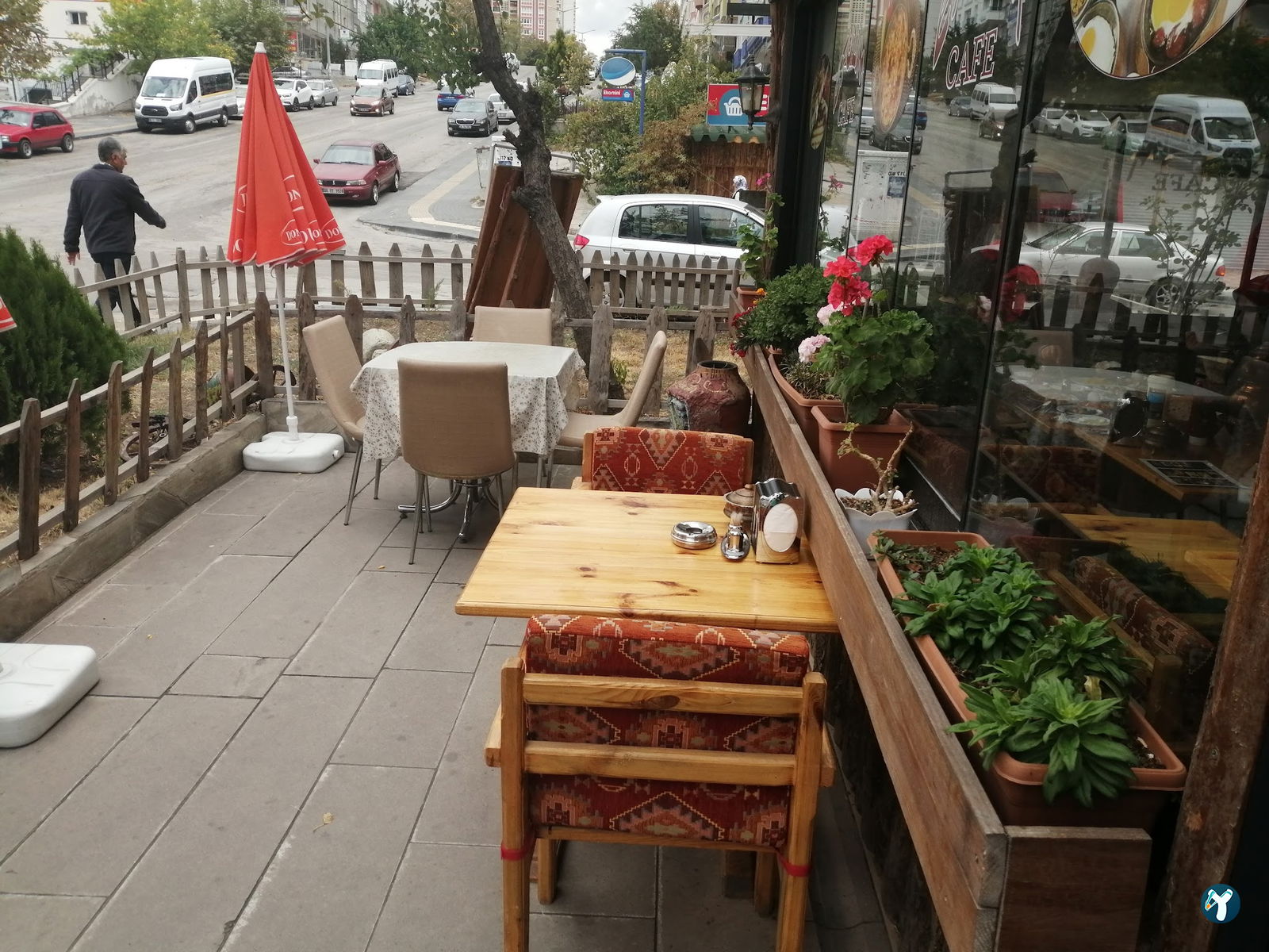 Efülim Cafe