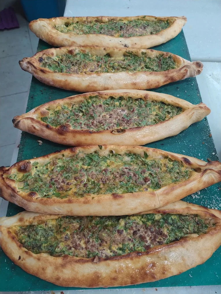 Hüseyin Usta Pide Salonu