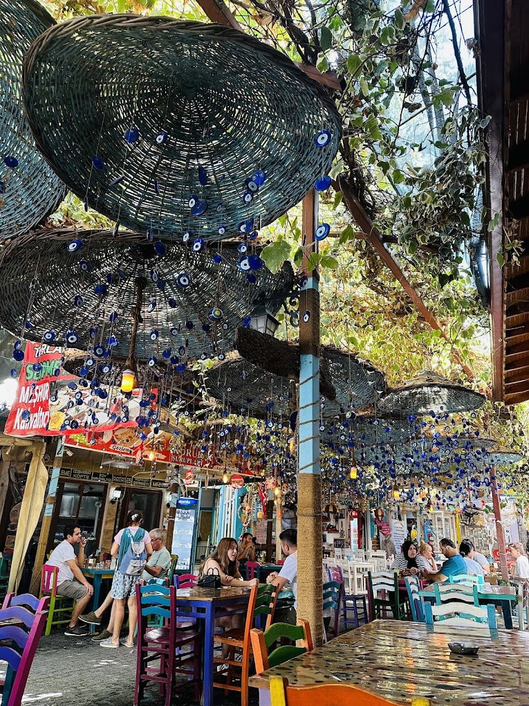 Gönülden kahvaltı salonu