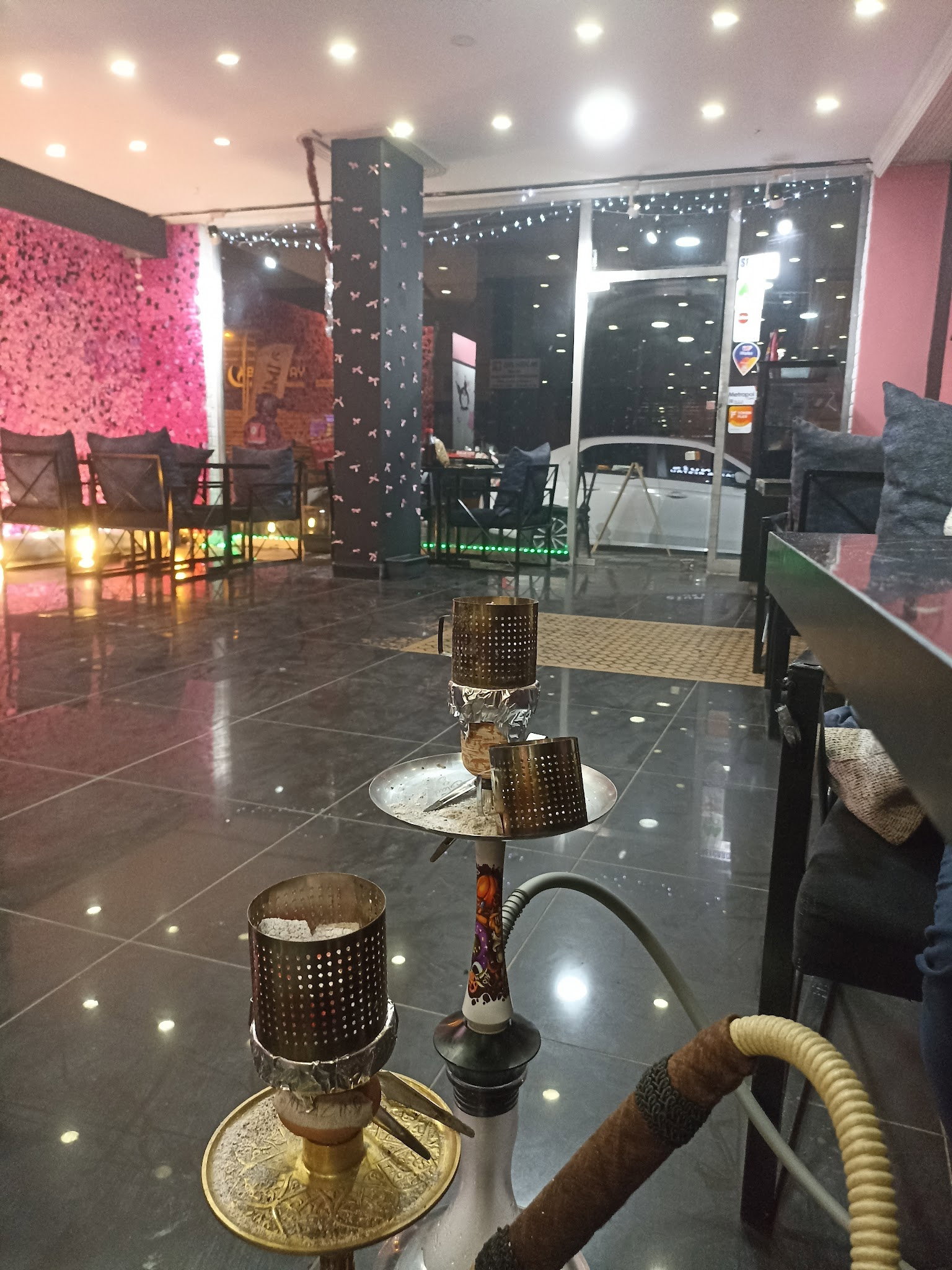 Nuis Cafe