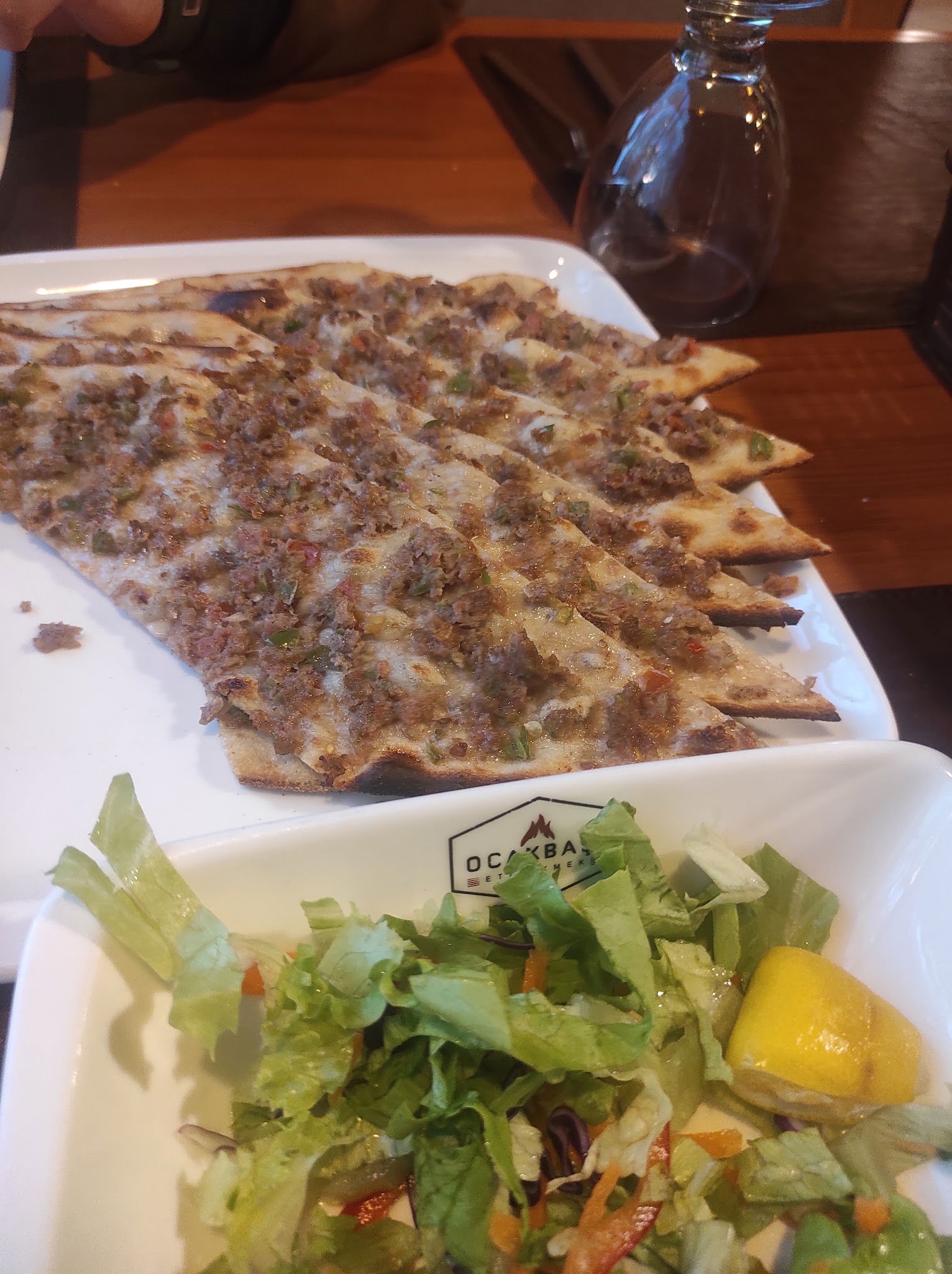 Ocakbaşı Etli Ekmek