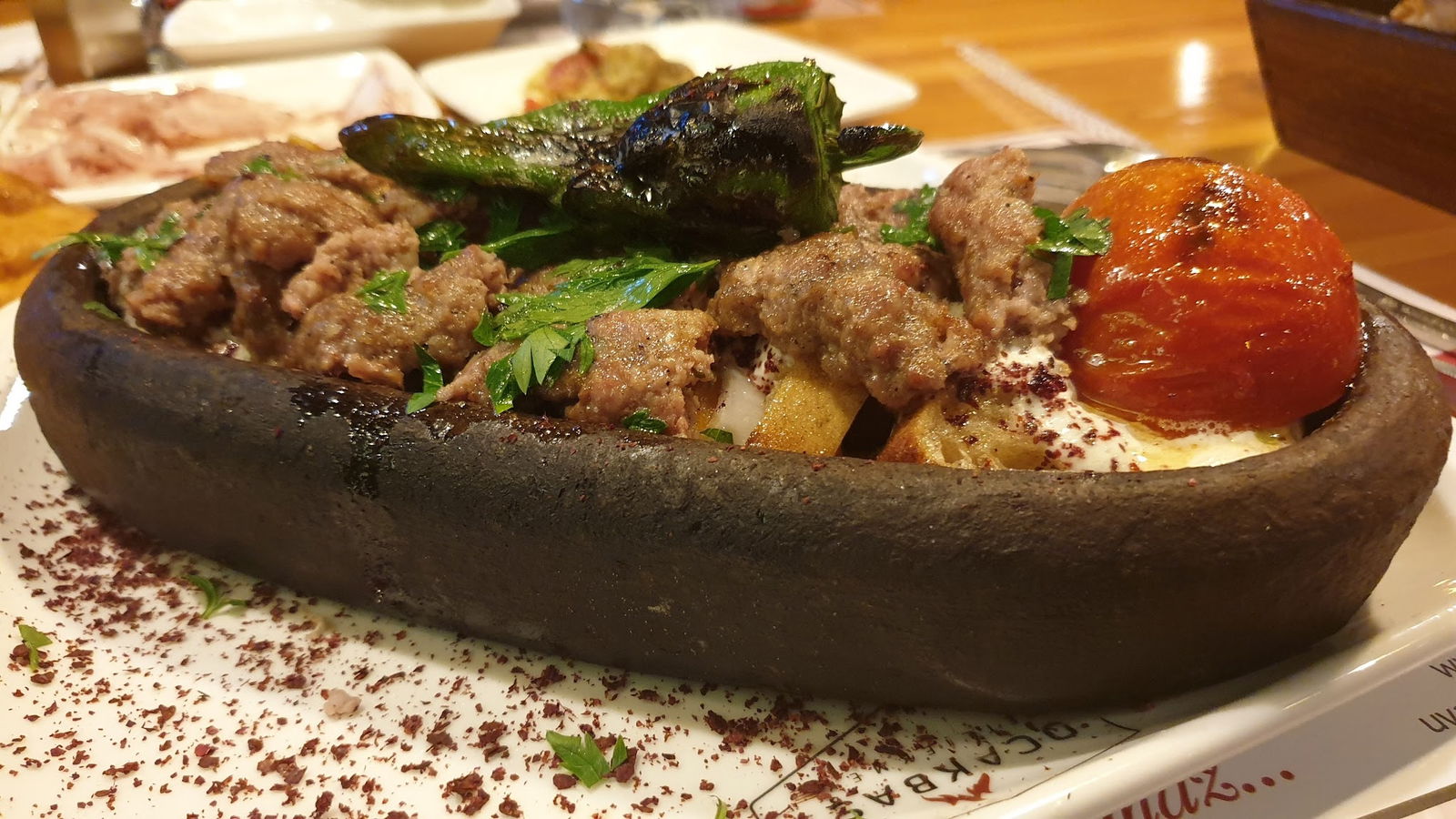 Ocakbaşı Etli Ekmek