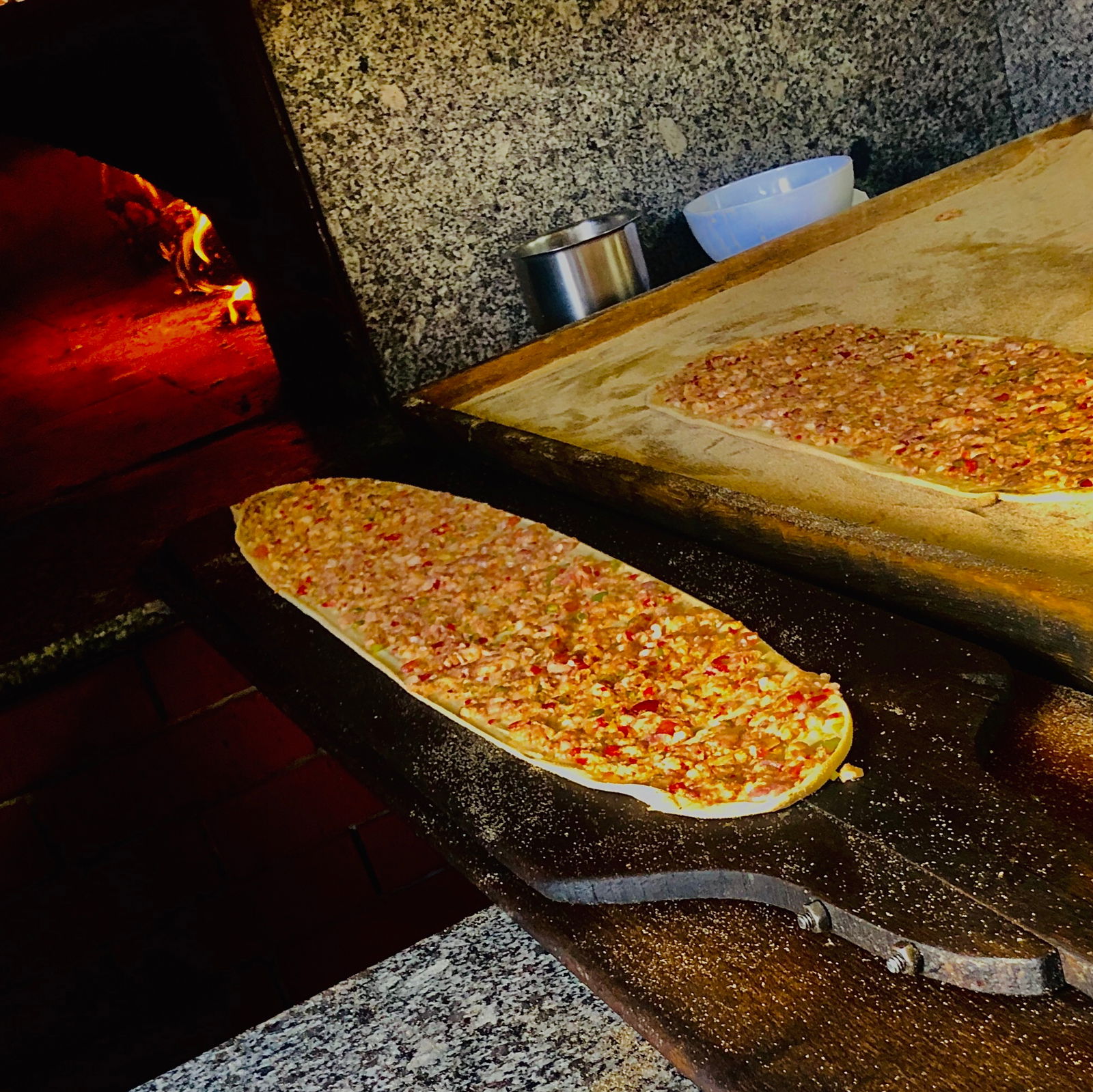 Ocakbaşı Etli Ekmek