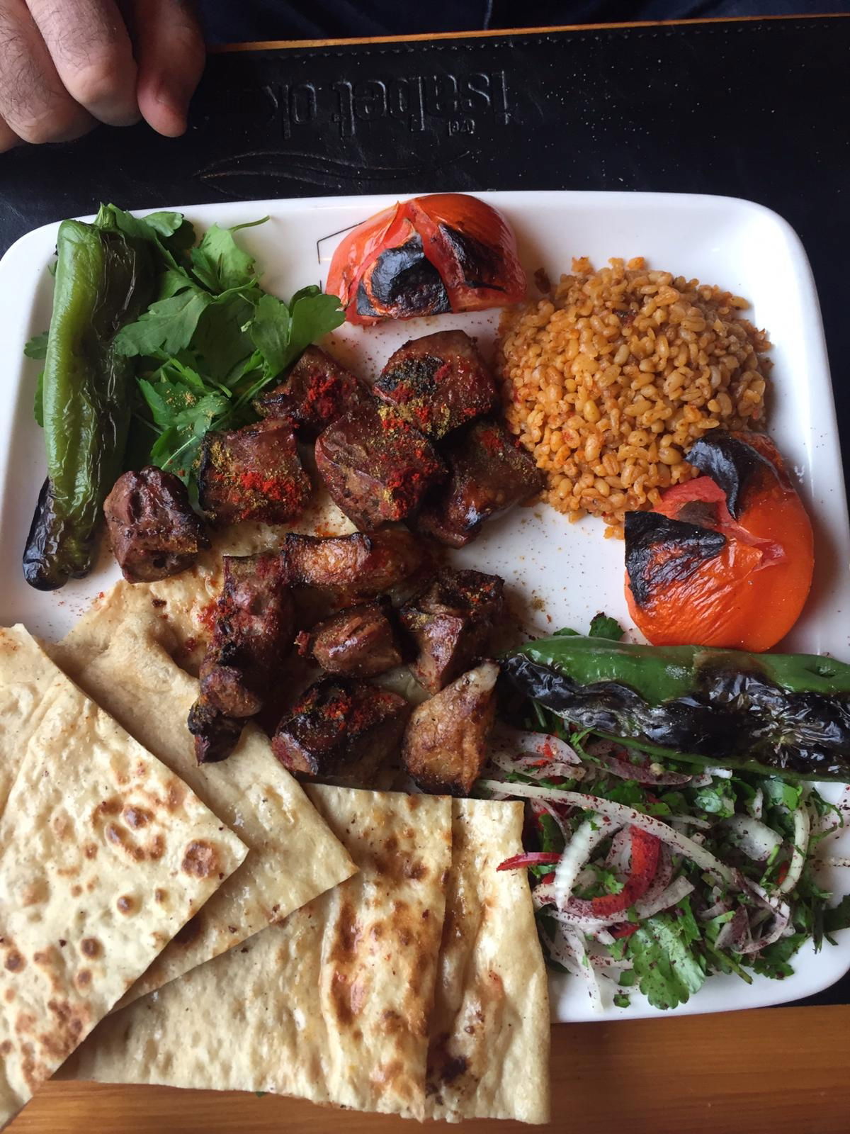 Ocakbaşı Etli Ekmek