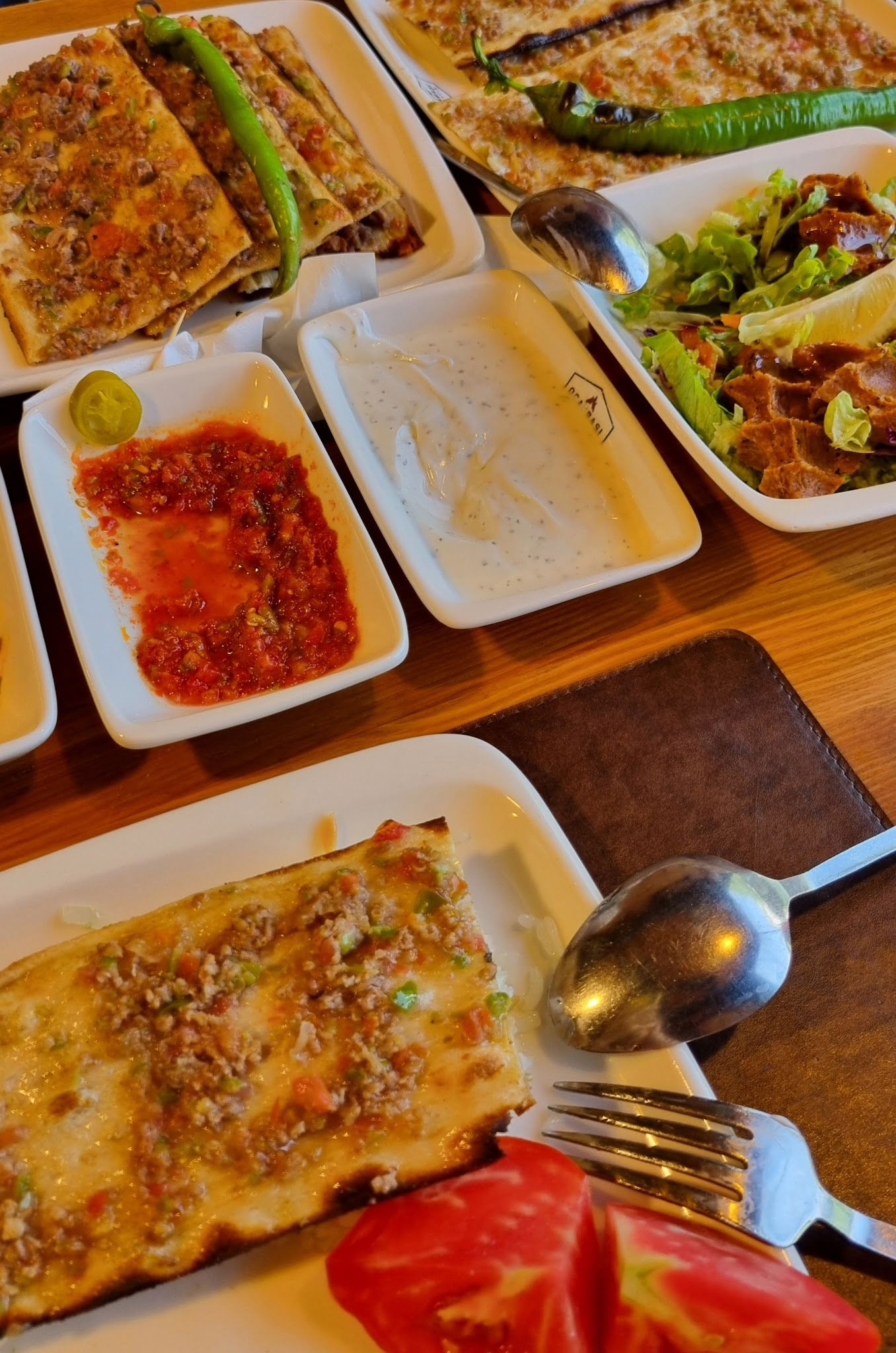 Ocakbaşı Etli Ekmek