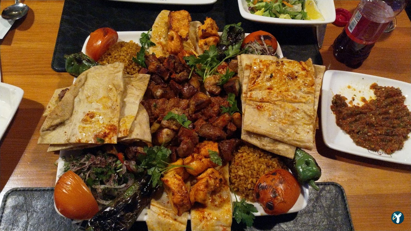 Ocakbaşı Etli Ekmek