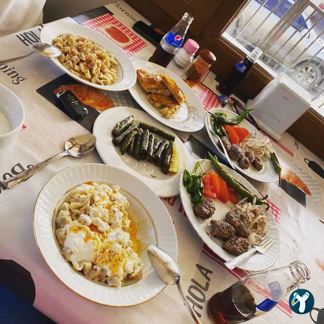 Çakmaklıbosnakderbegi Boşnak böreği ve mantı gözleme