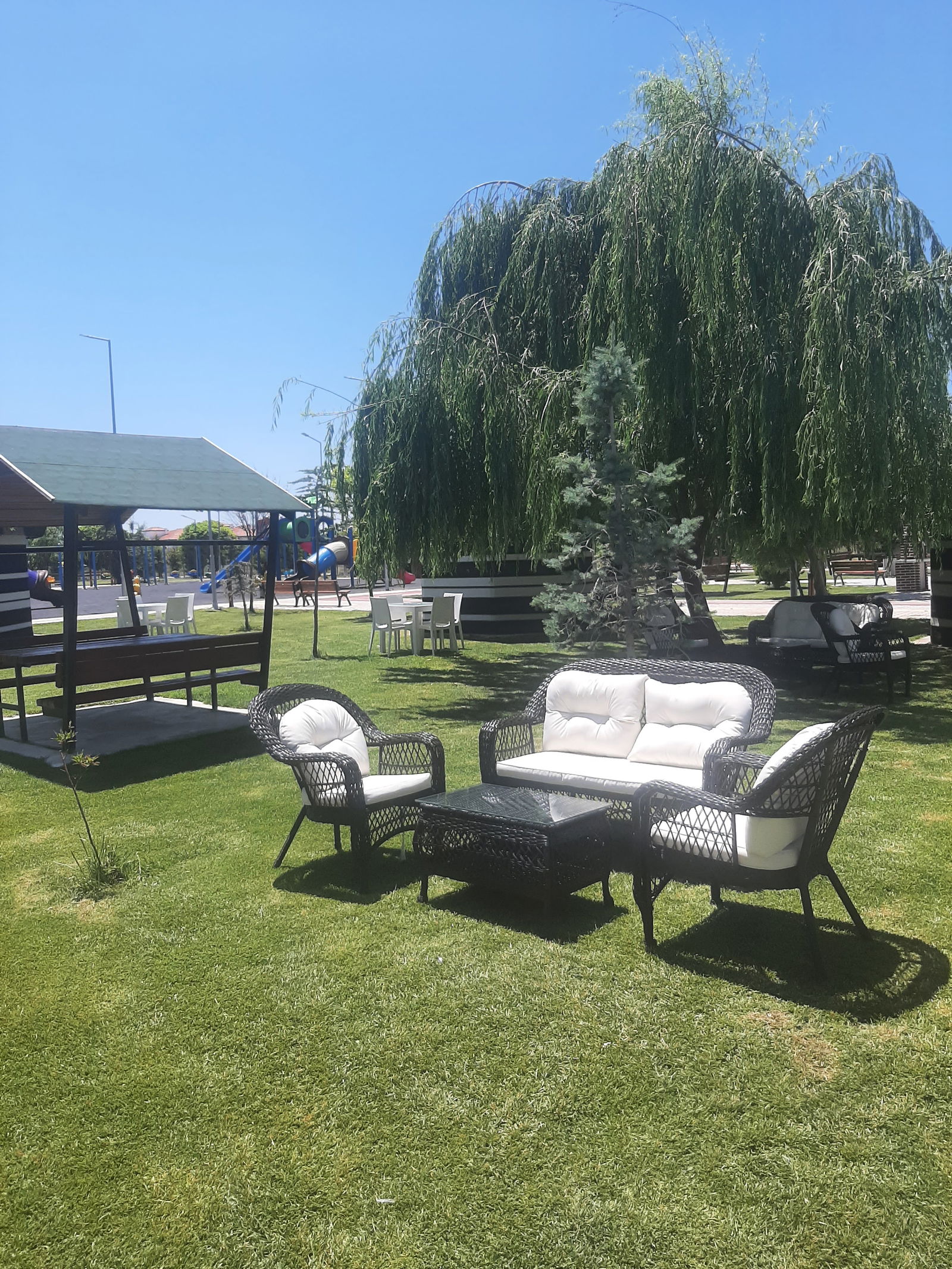 Eskil Çadır Bahçe Aile Balık-Izgara Restaurant