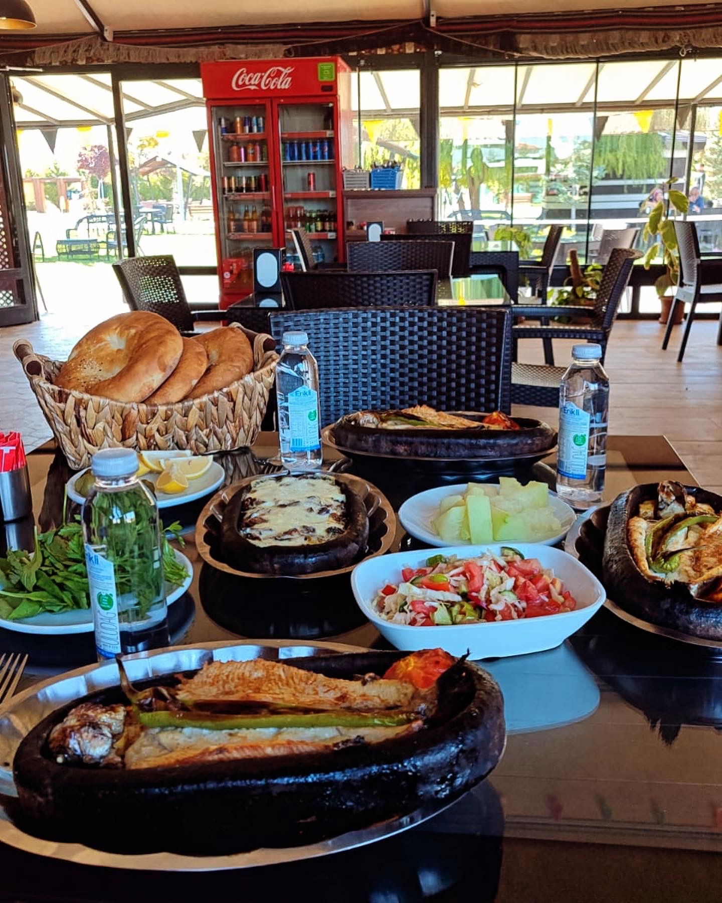 Eskil Çadır Bahçe Aile Balık-Izgara Restaurant