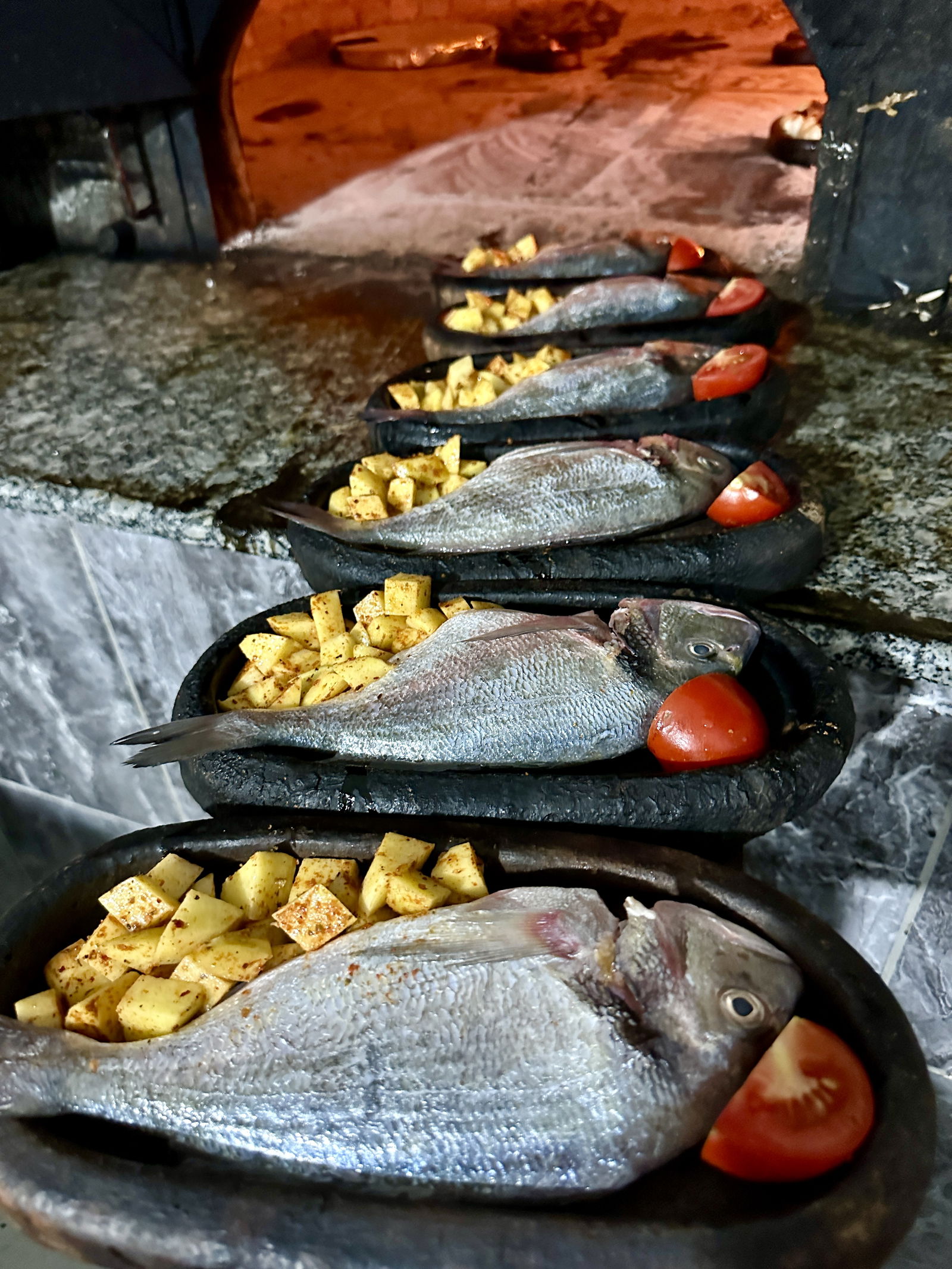 Eskil Çadır Bahçe Aile Balık-Izgara Restaurant